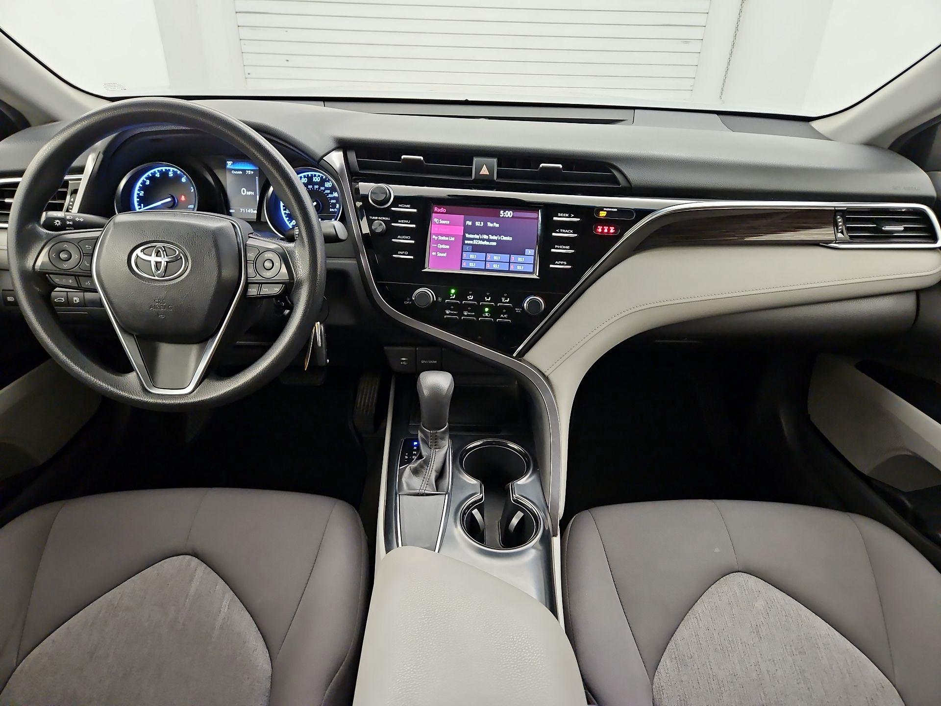 Thumbnail: 2018 Toyota Camry - 9