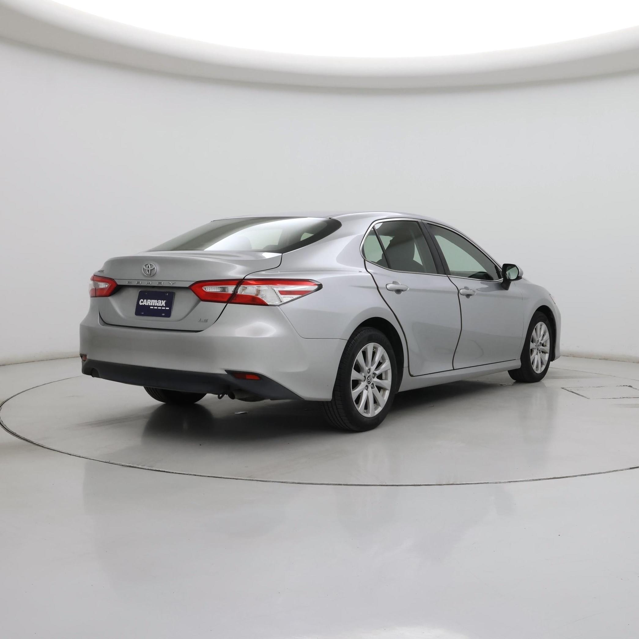 Thumbnail: 2018 Toyota Camry - 8