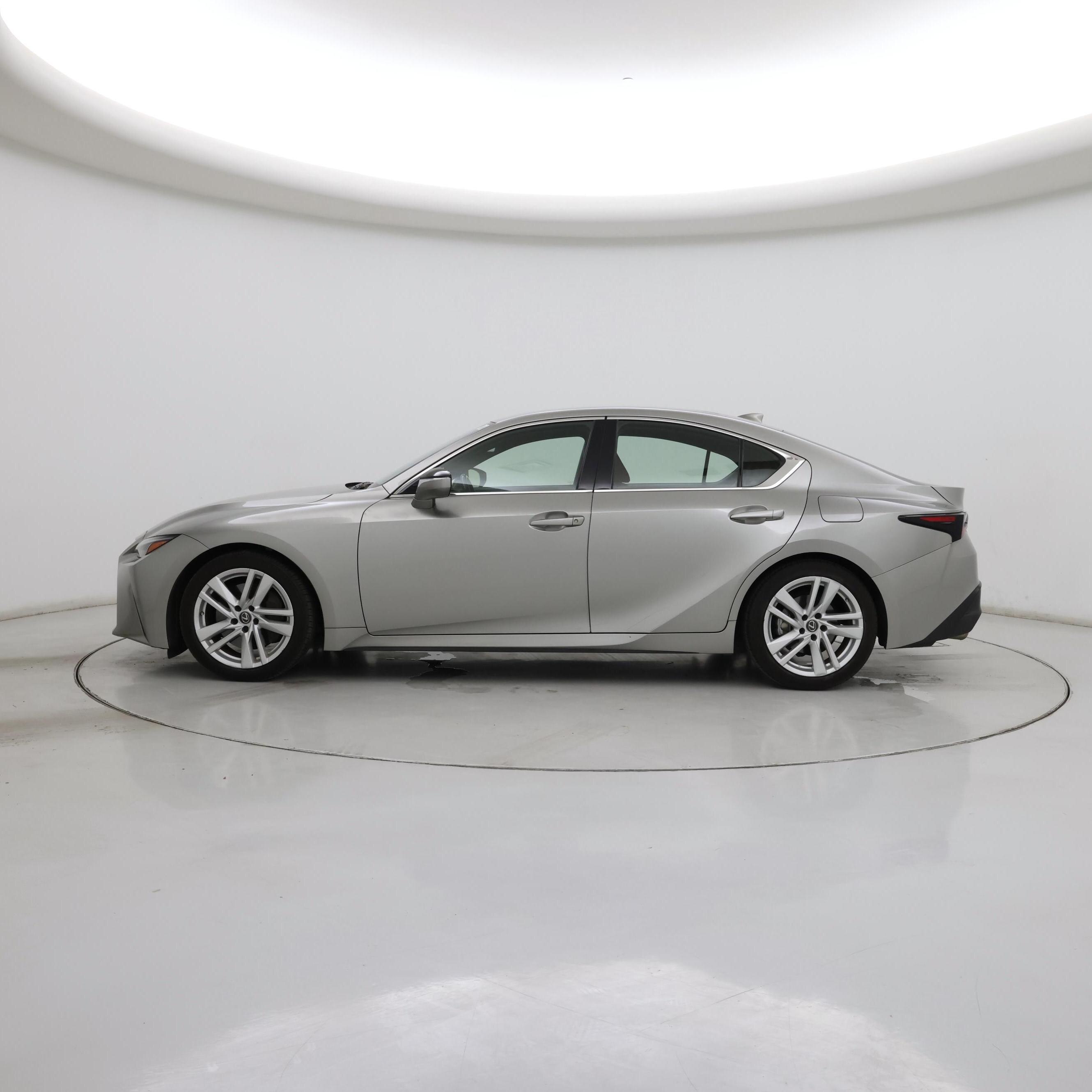 Thumbnail: 2021 Lexus IS - 3