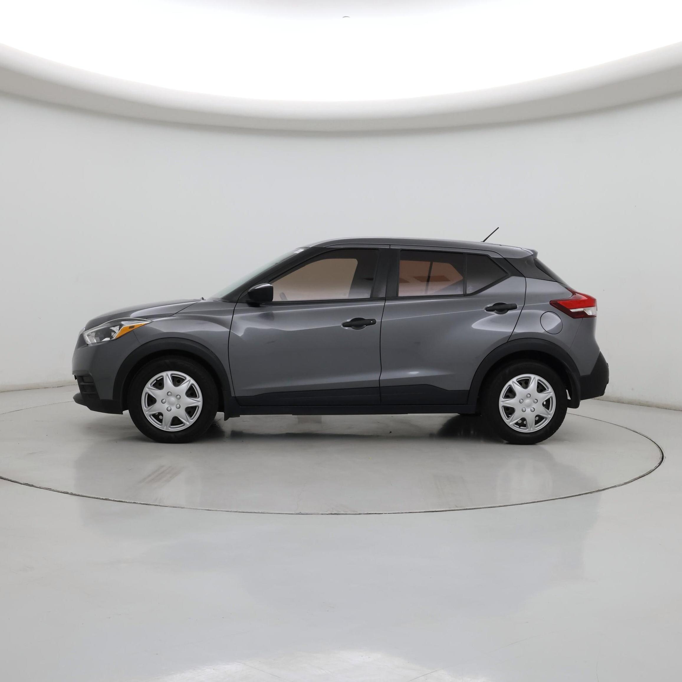 Thumbnail: 2020 Nissan Kicks - 3
