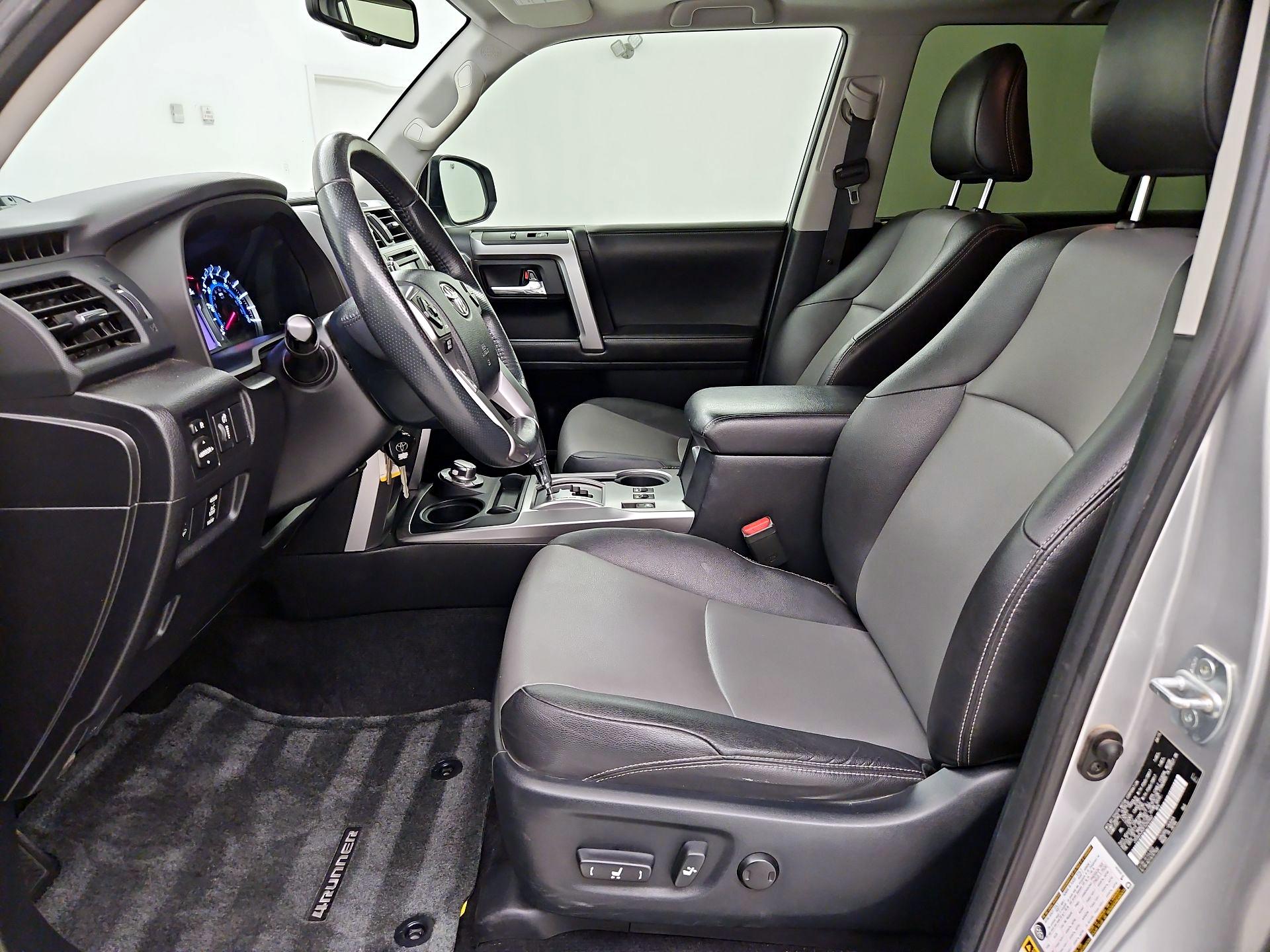 Thumbnail: 2015 Toyota 4Runner - 11