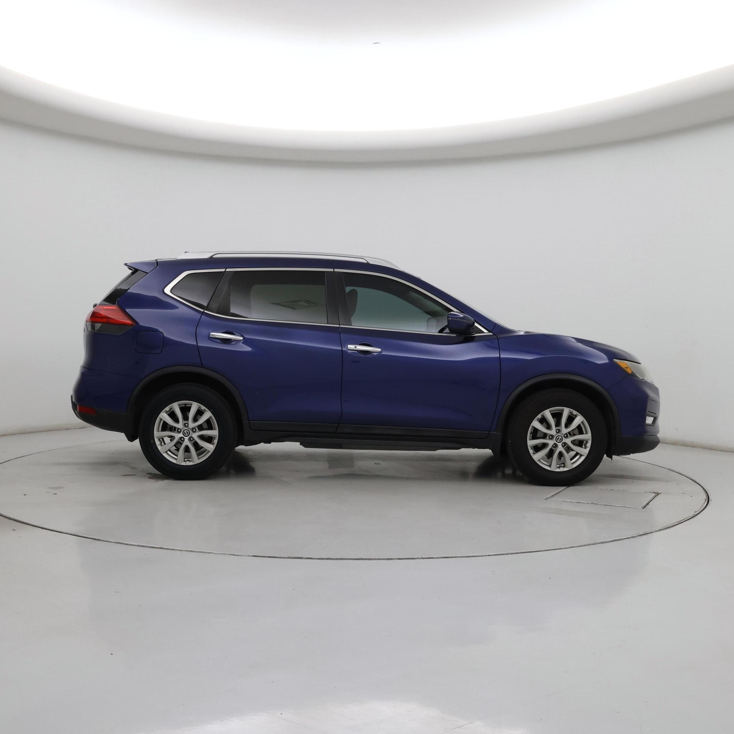 Thumbnail: 2017 Nissan Rogue - 7