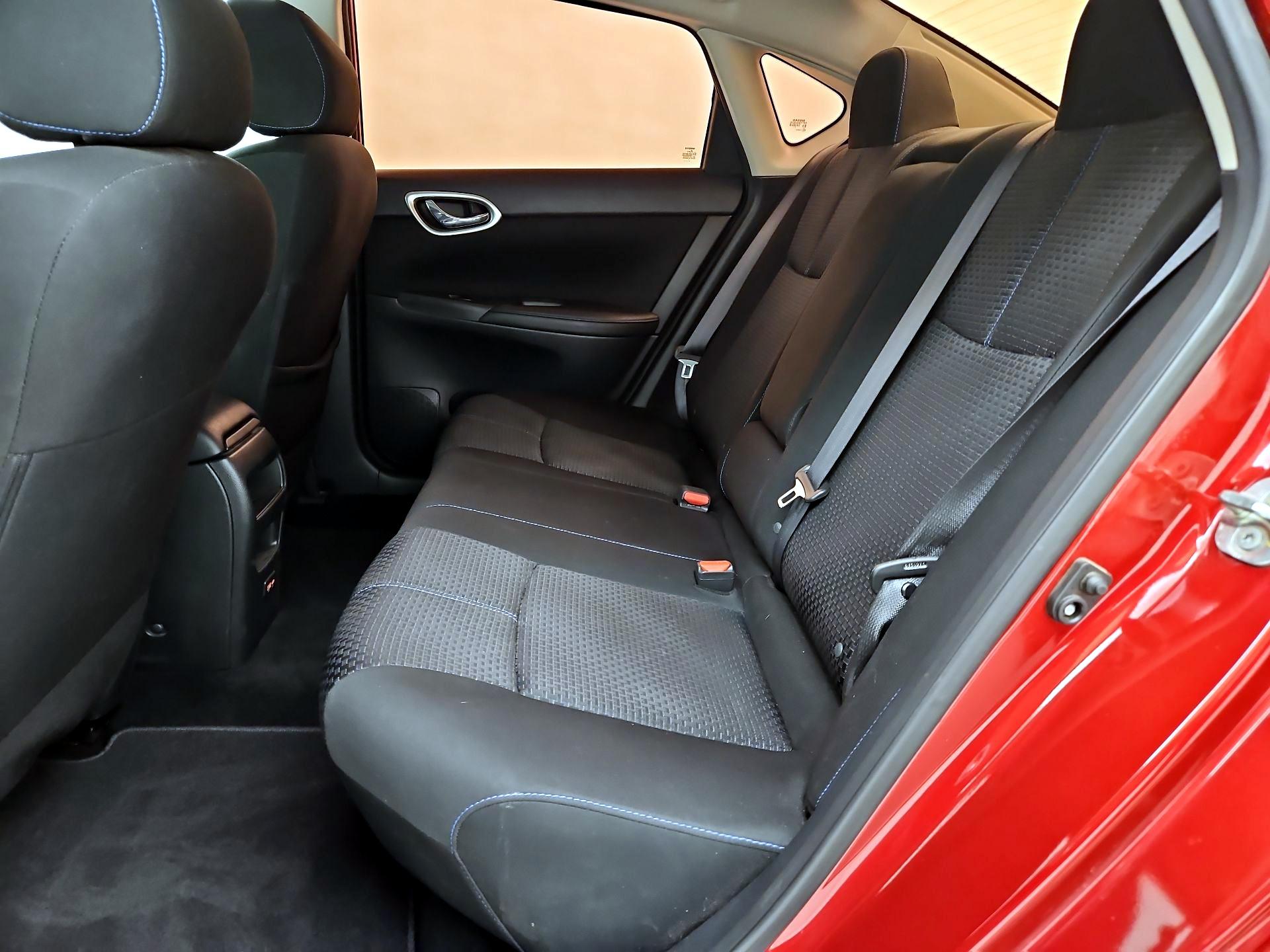 Thumbnail: 2019 Nissan Sentra - 19