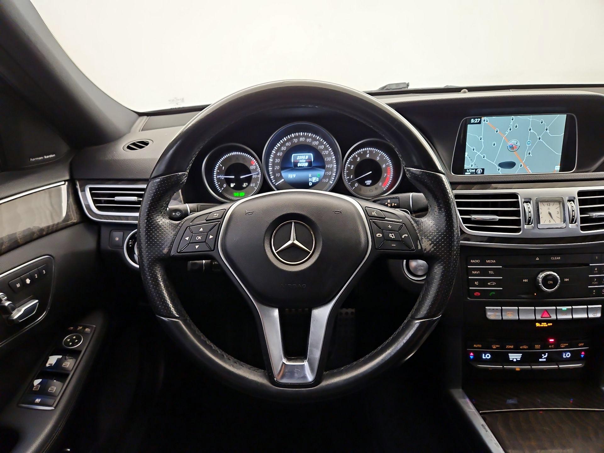 Thumbnail: 2016 Mercedes-Benz E-Class - 10