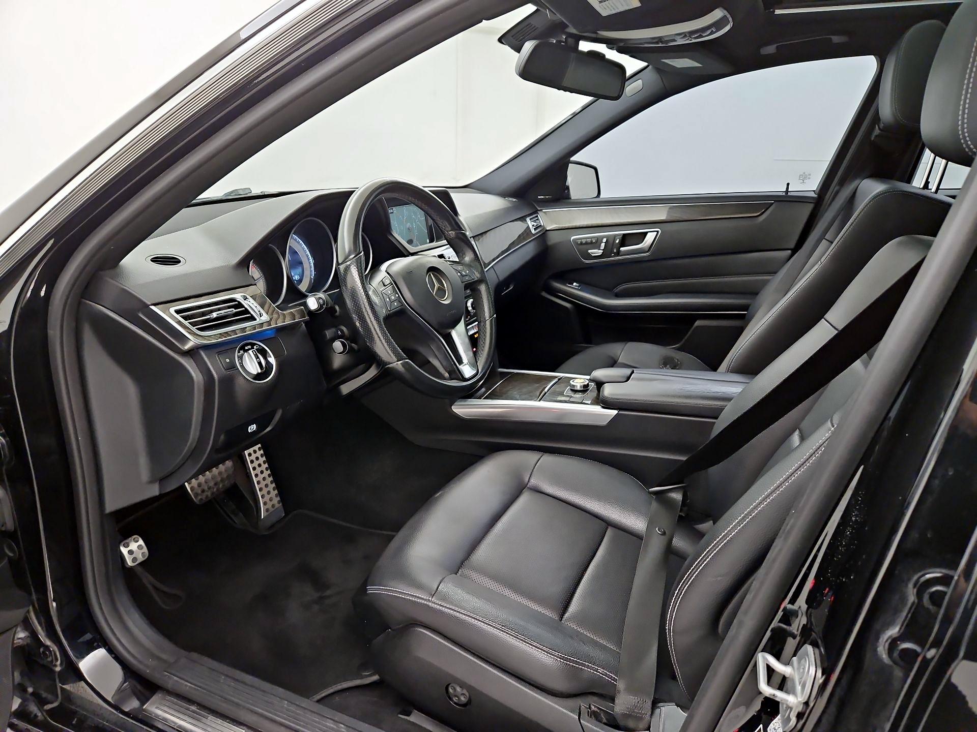 Thumbnail: 2016 Mercedes-Benz E-Class - 11
