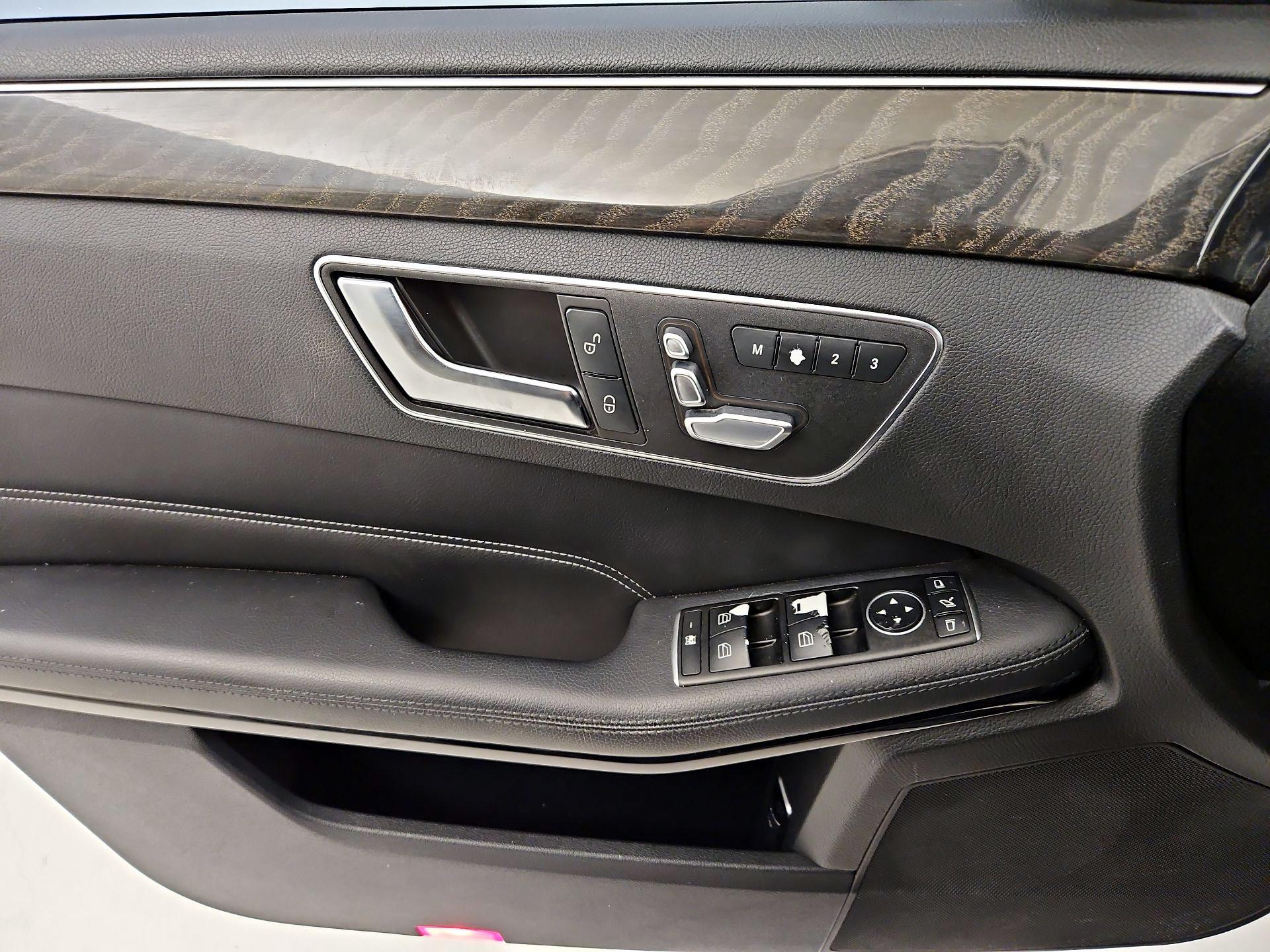 Thumbnail: 2016 Mercedes-Benz E-Class - 12