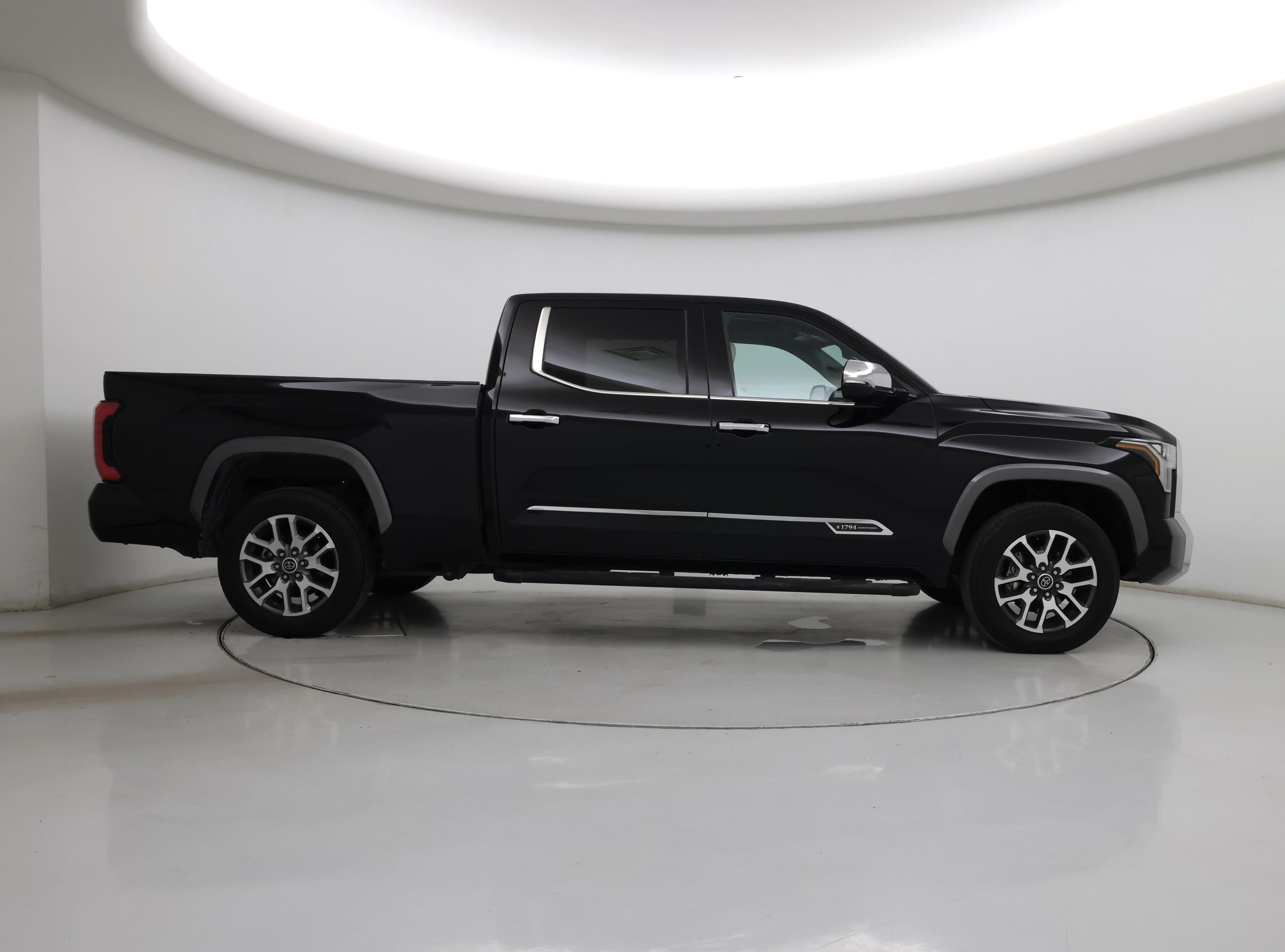 Thumbnail: 2023 Toyota Tundra - 7