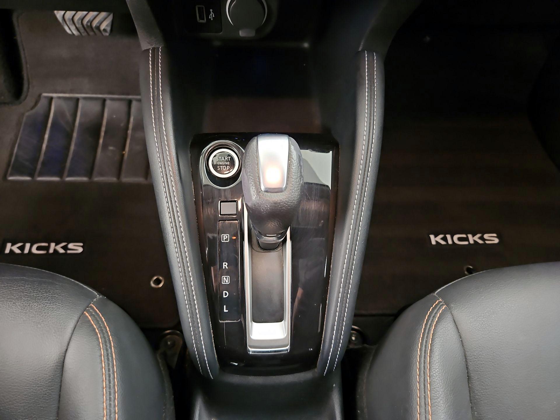 Thumbnail: 2020 Nissan Kicks - 16