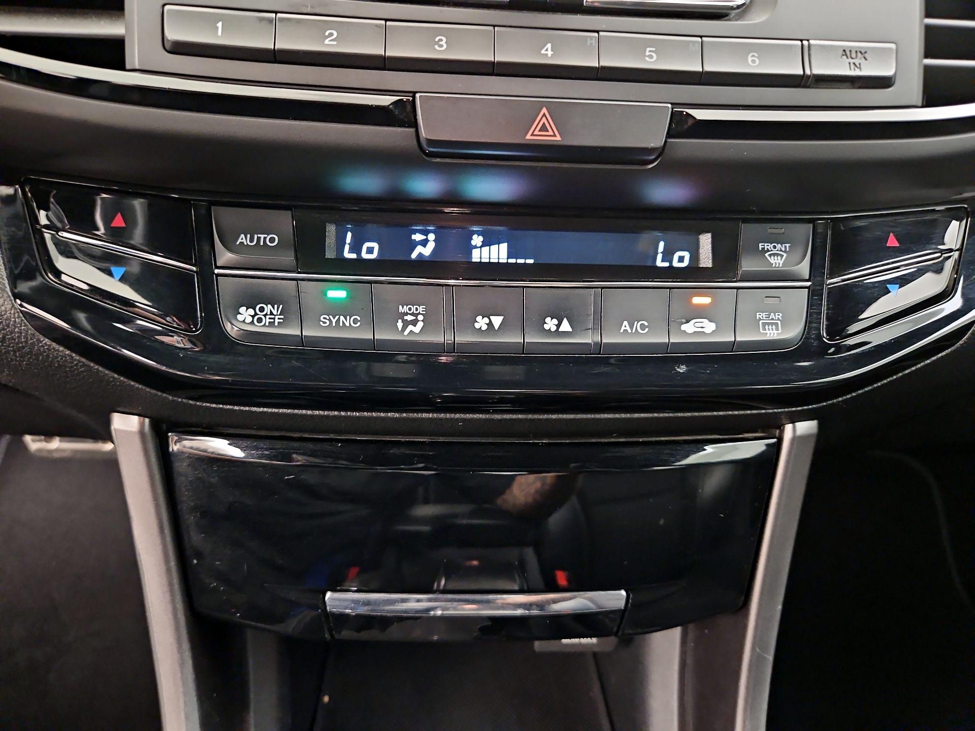Thumbnail: 2017 Honda Accord - 16