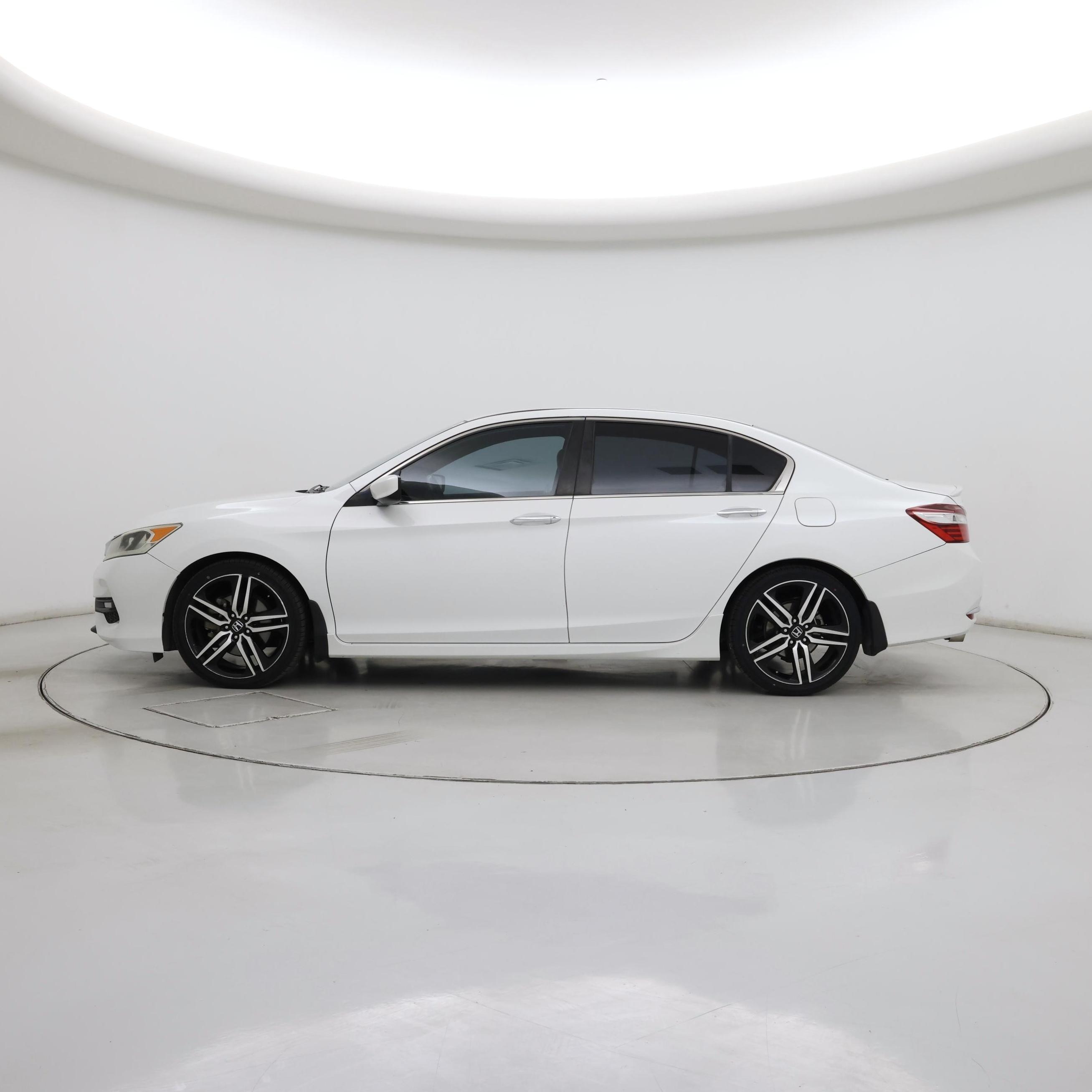 Thumbnail: 2017 Honda Accord - 3