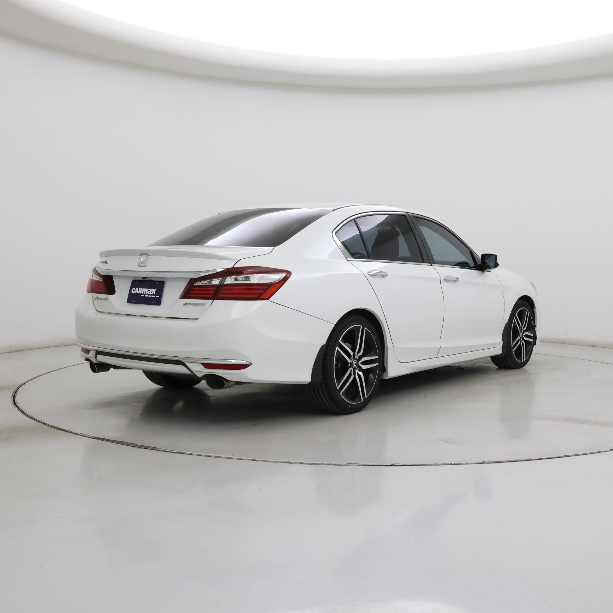 Thumbnail: 2017 Honda Accord - 8