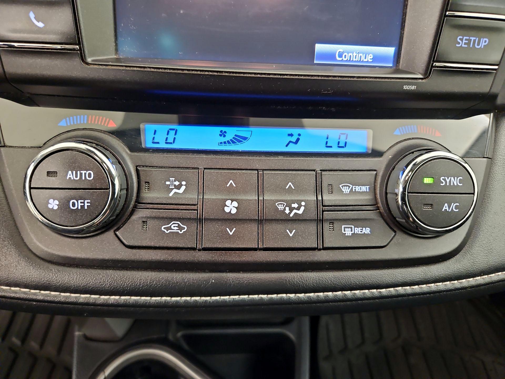 Thumbnail: 2018 Toyota RAV4 - 16