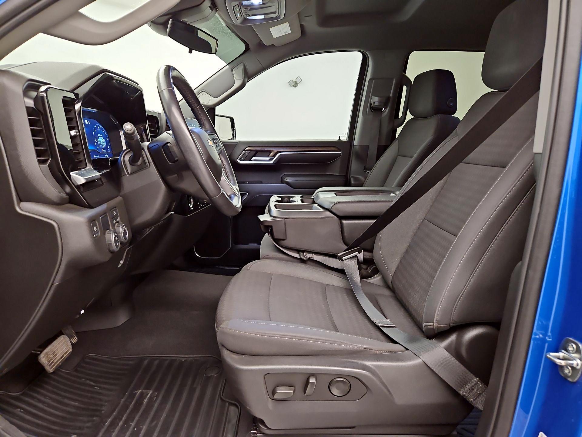 Thumbnail: 2022 Chevrolet Silverado 1500 - 11
