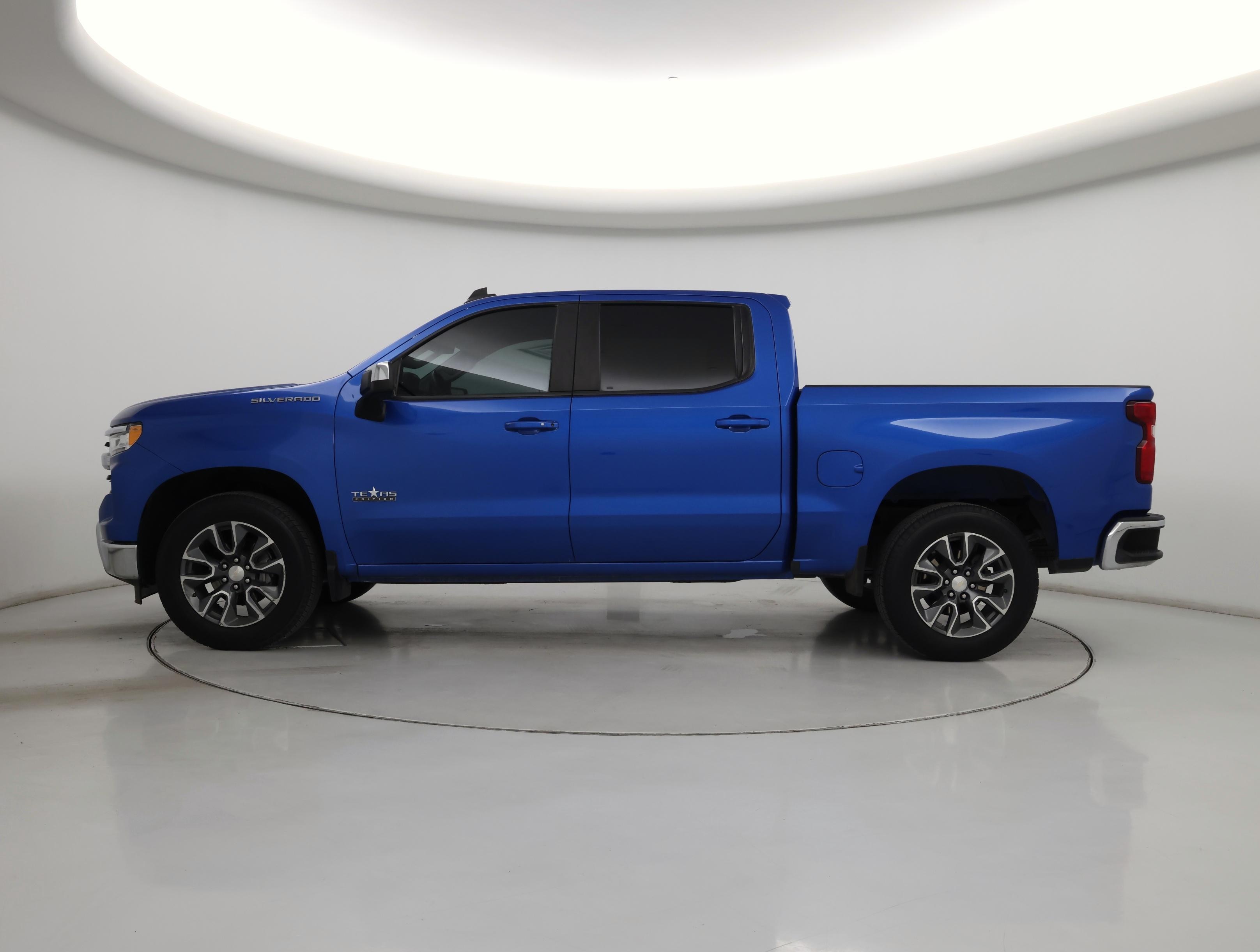 Thumbnail: 2022 Chevrolet Silverado 1500 - 3