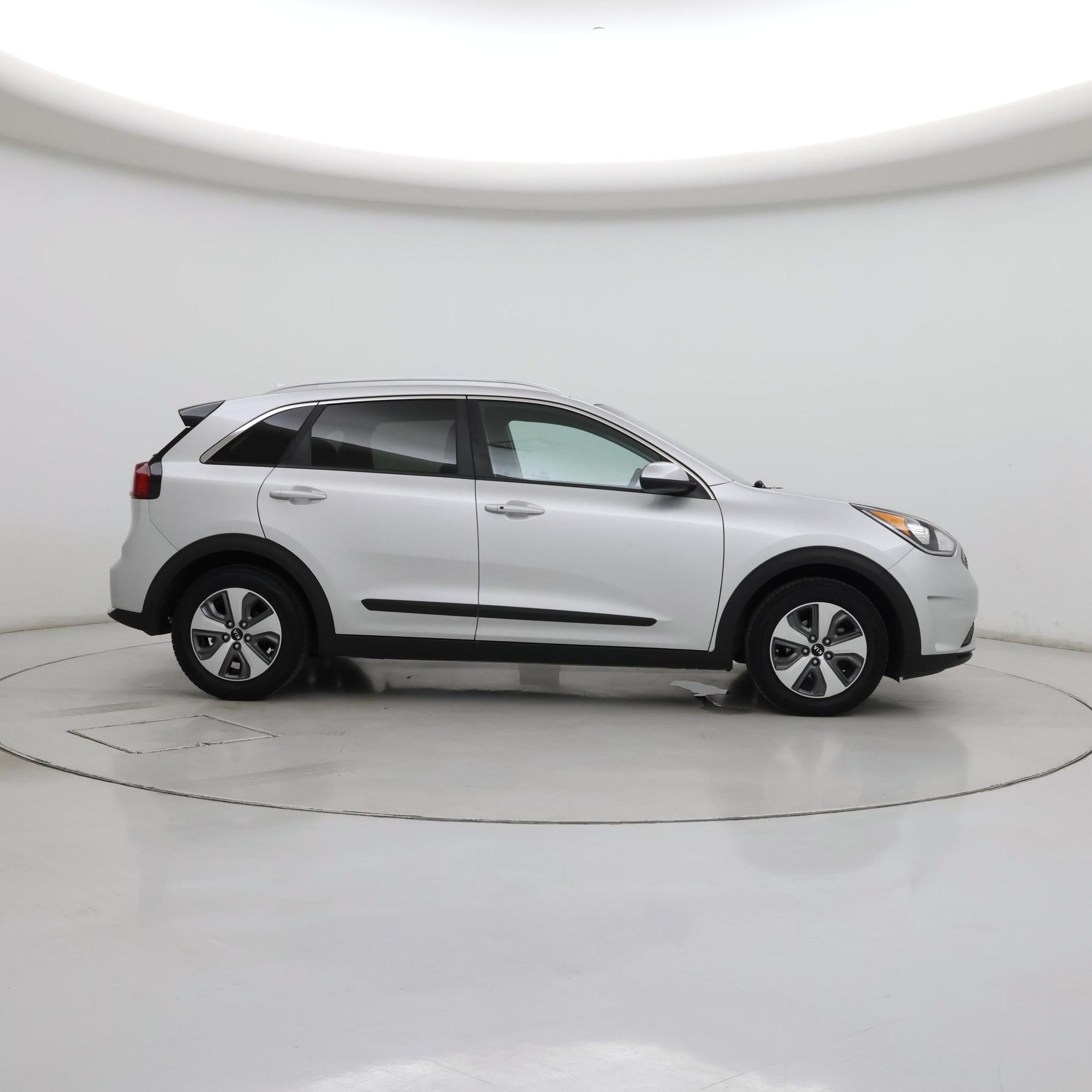 Thumbnail: 2019 Kia Niro - 7