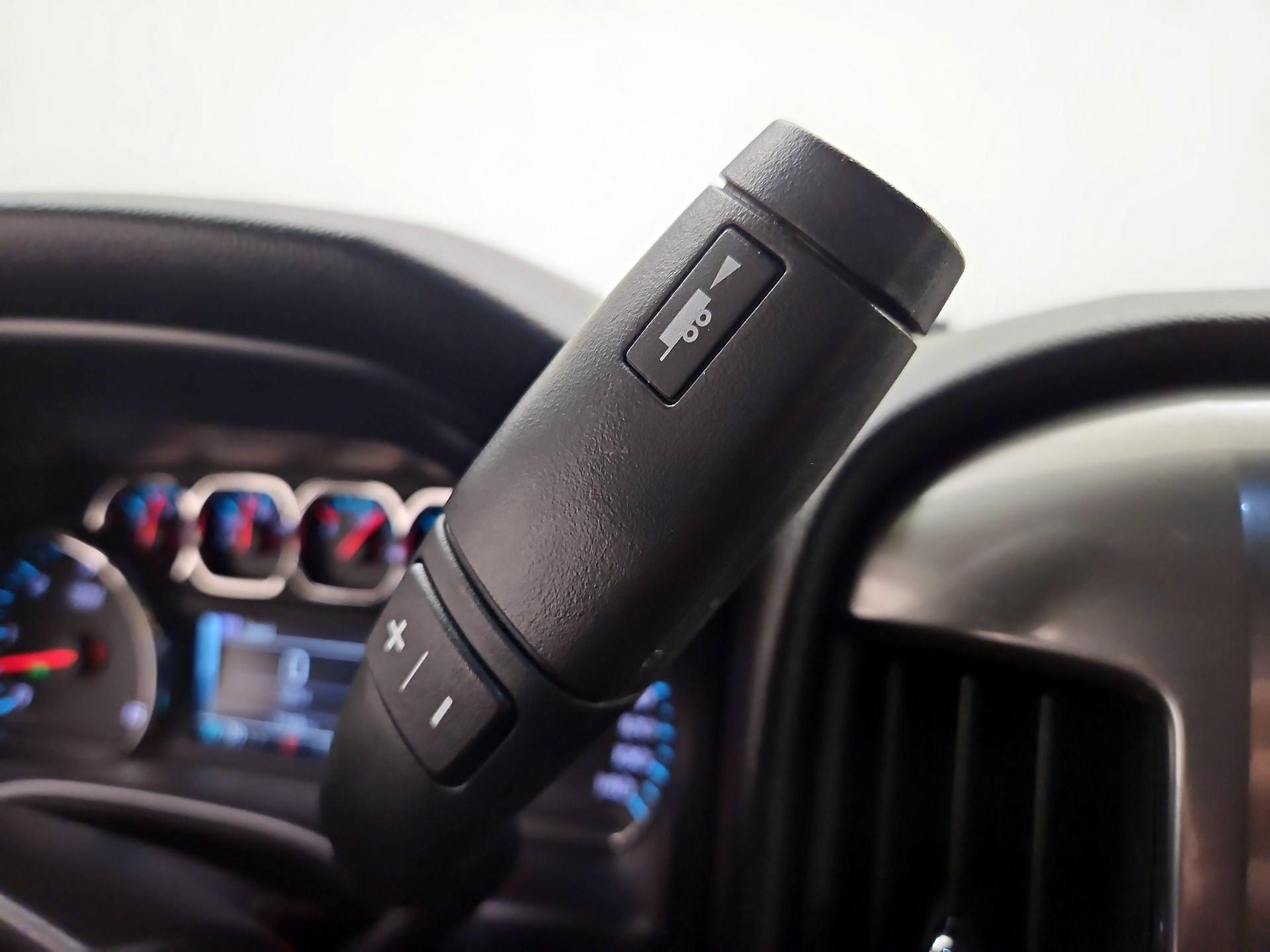 Thumbnail: 2016 Chevrolet Silverado 1500 - 17