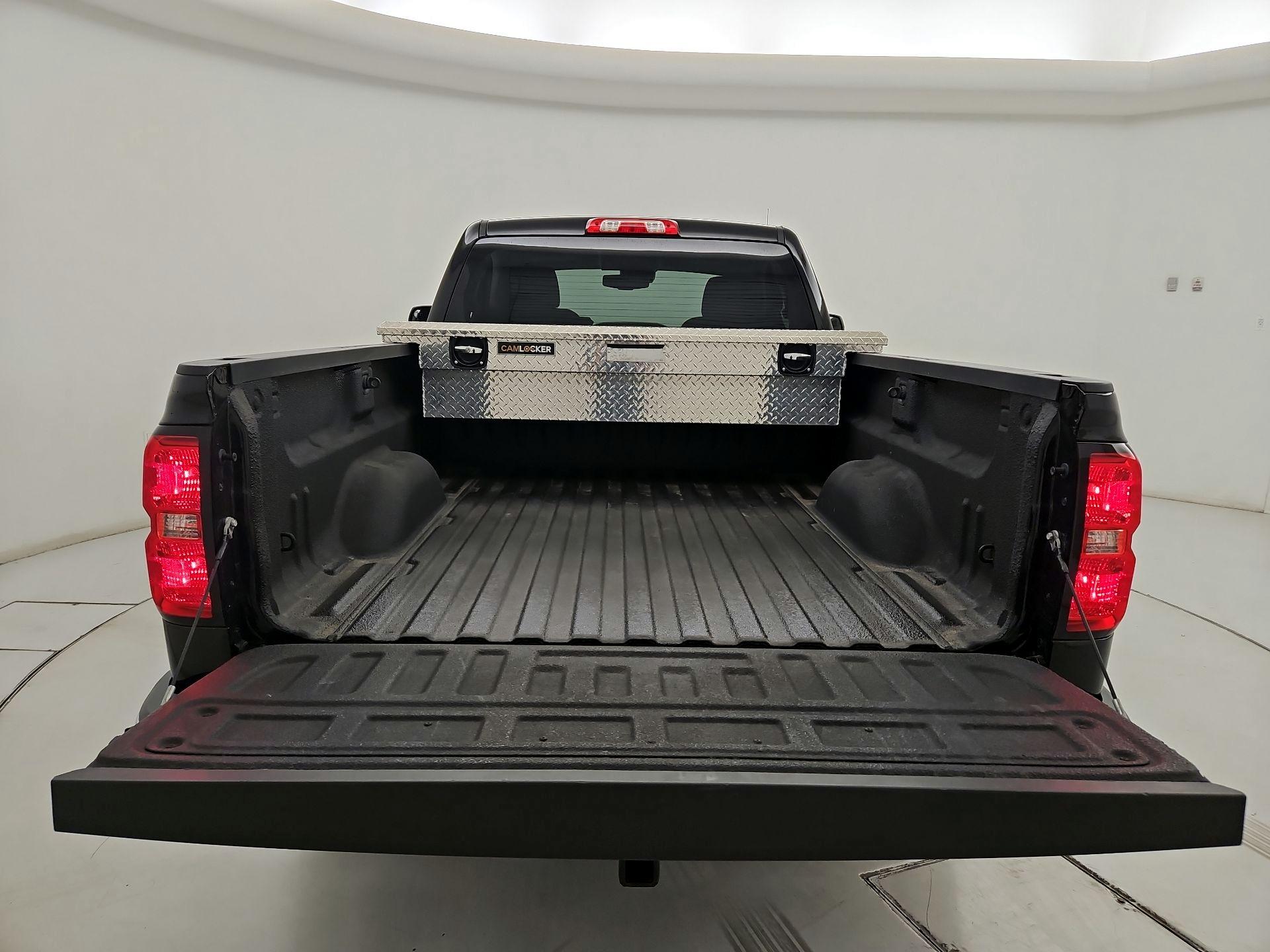 Thumbnail: 2016 Chevrolet Silverado 1500 - 18