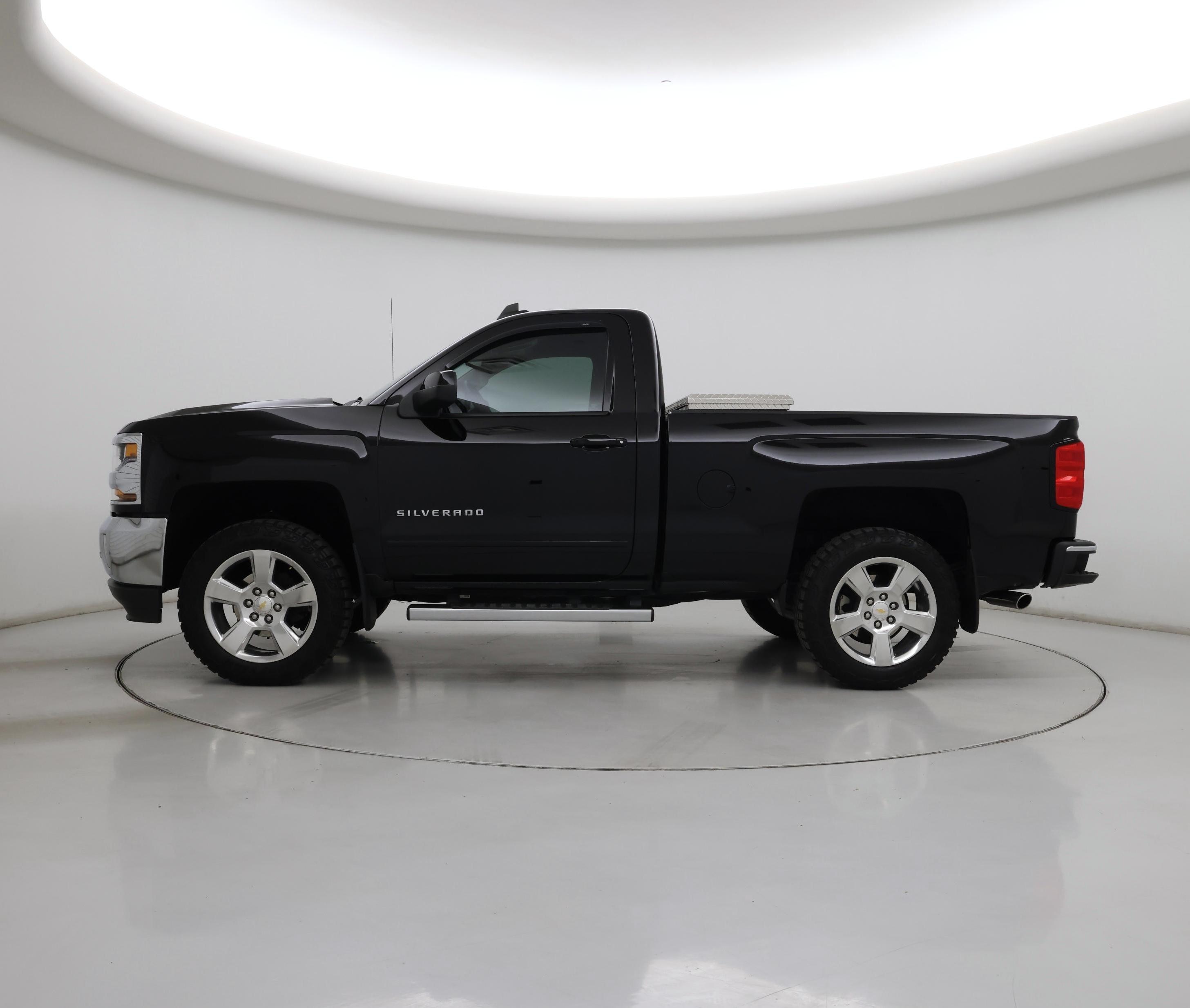Thumbnail: 2016 Chevrolet Silverado 1500 - 3