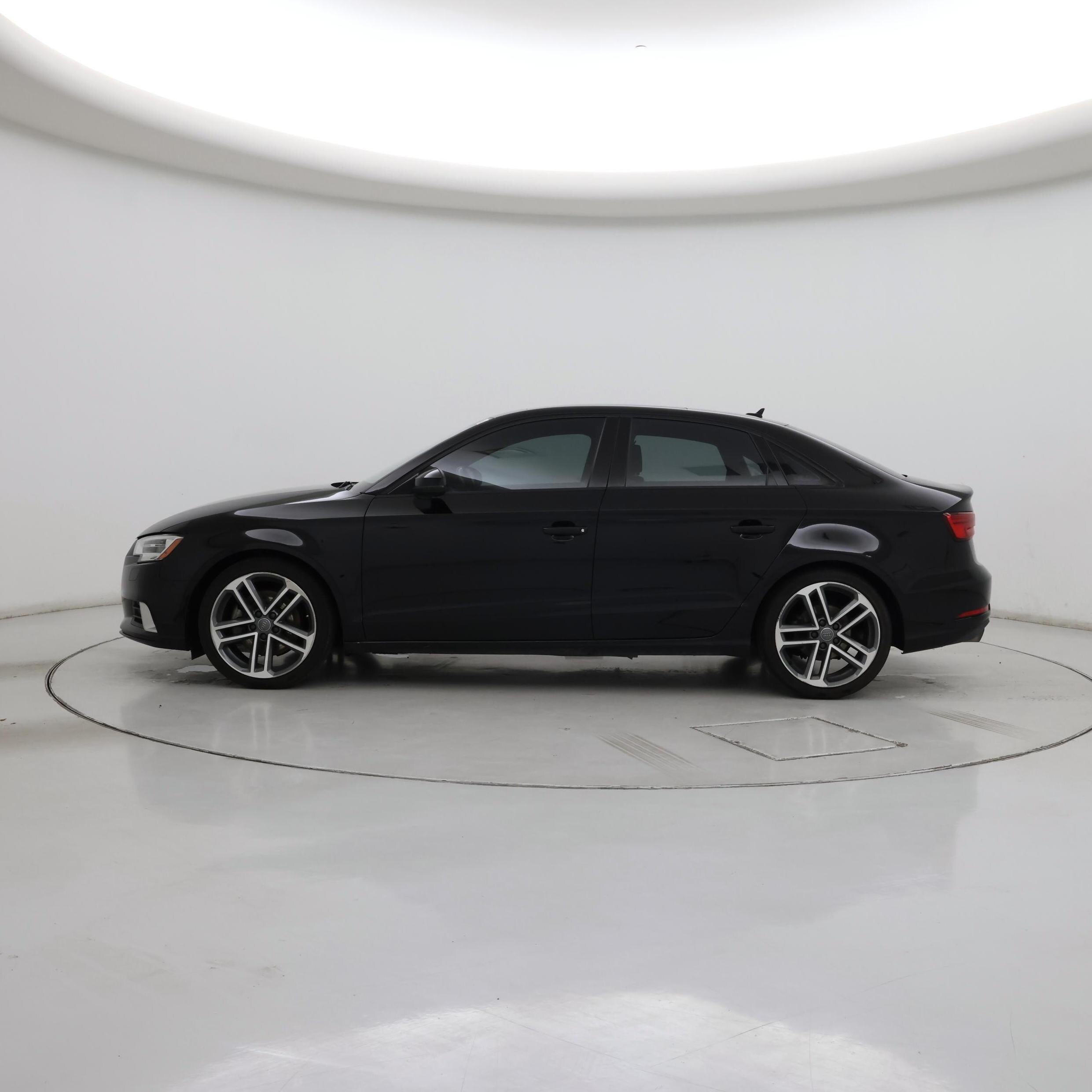 Thumbnail: 2017 Audi A3 - 3