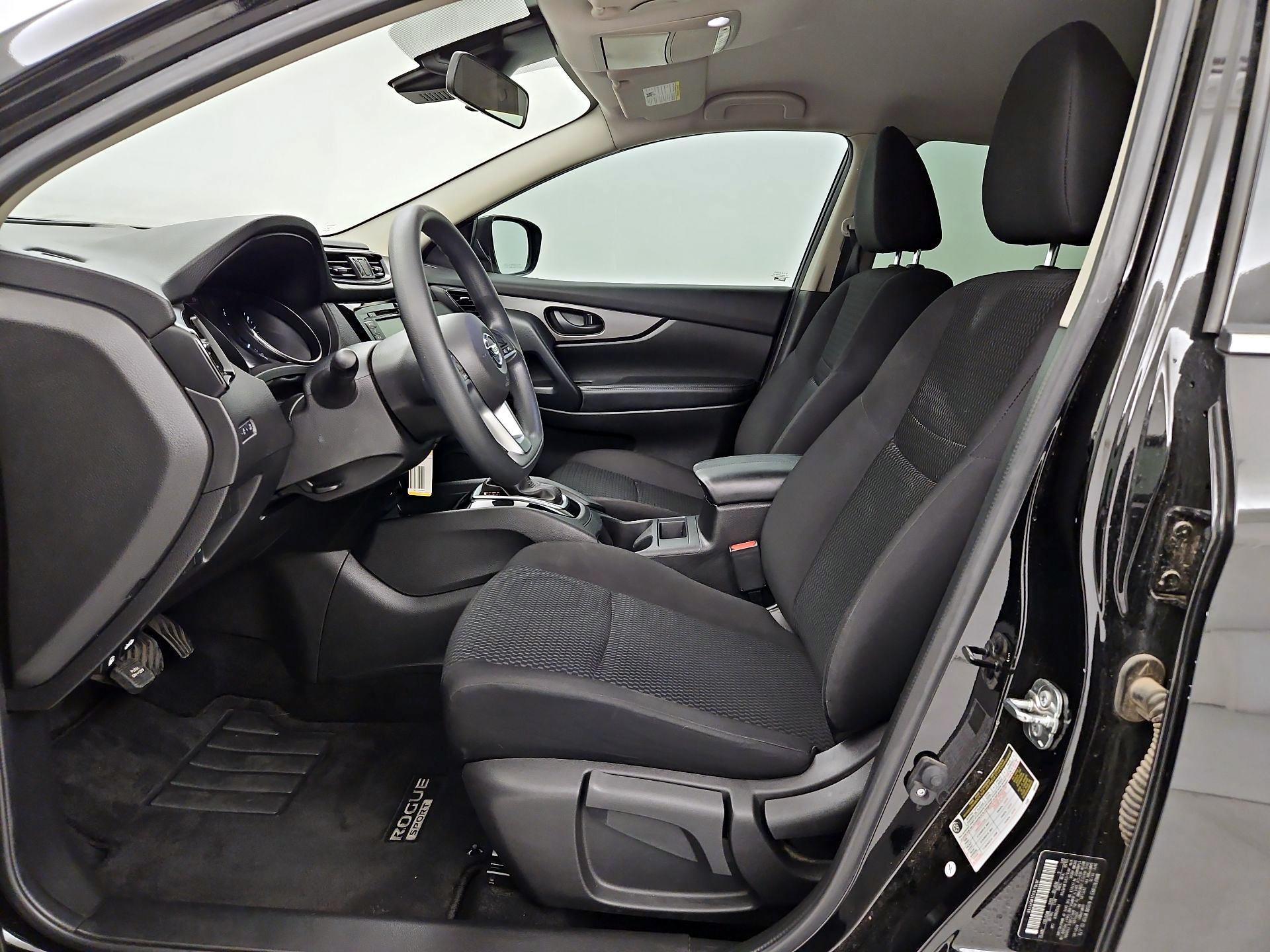 Thumbnail: 2020 Nissan Rogue Sport - 11