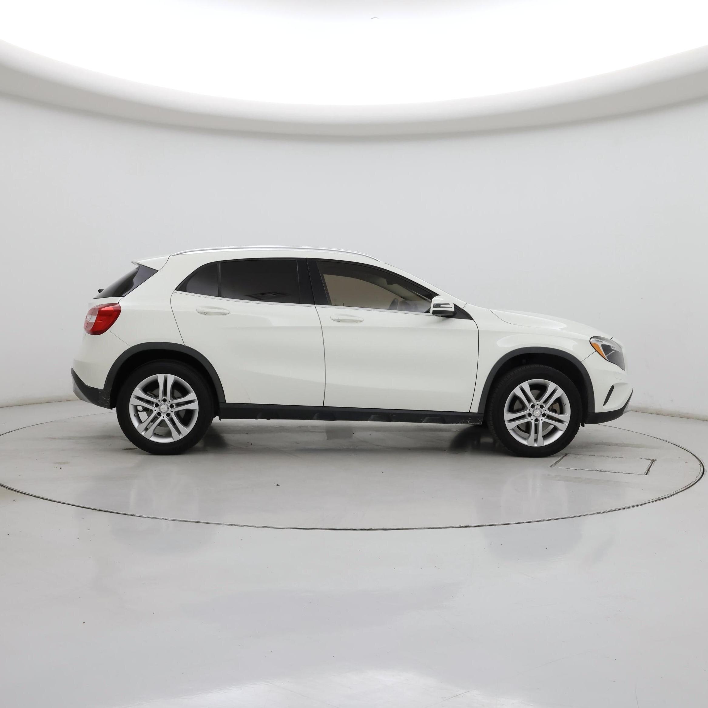 Thumbnail: 2015 Mercedes-Benz GLA - 7
