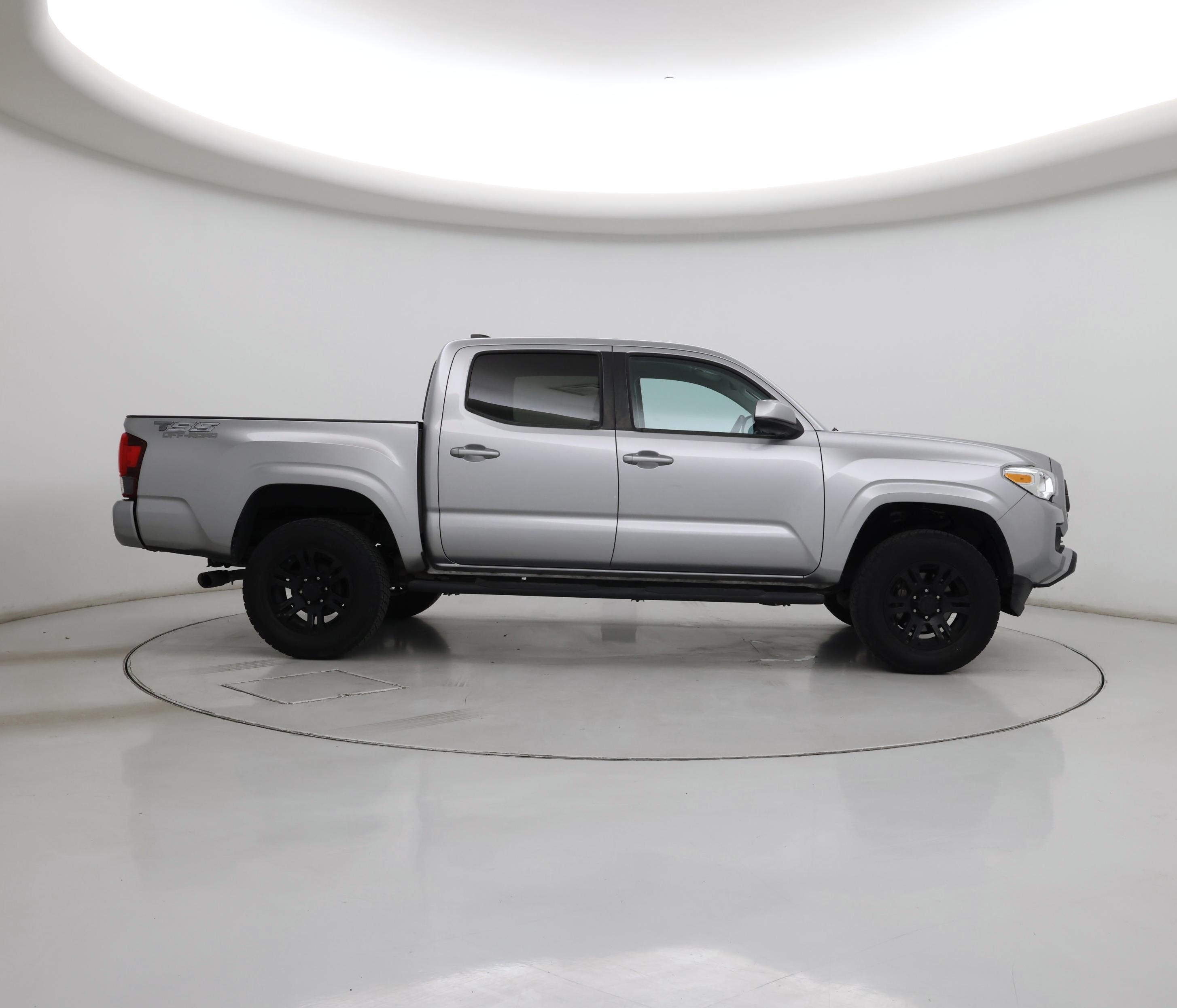 Thumbnail: 2021 Toyota Tacoma - 7