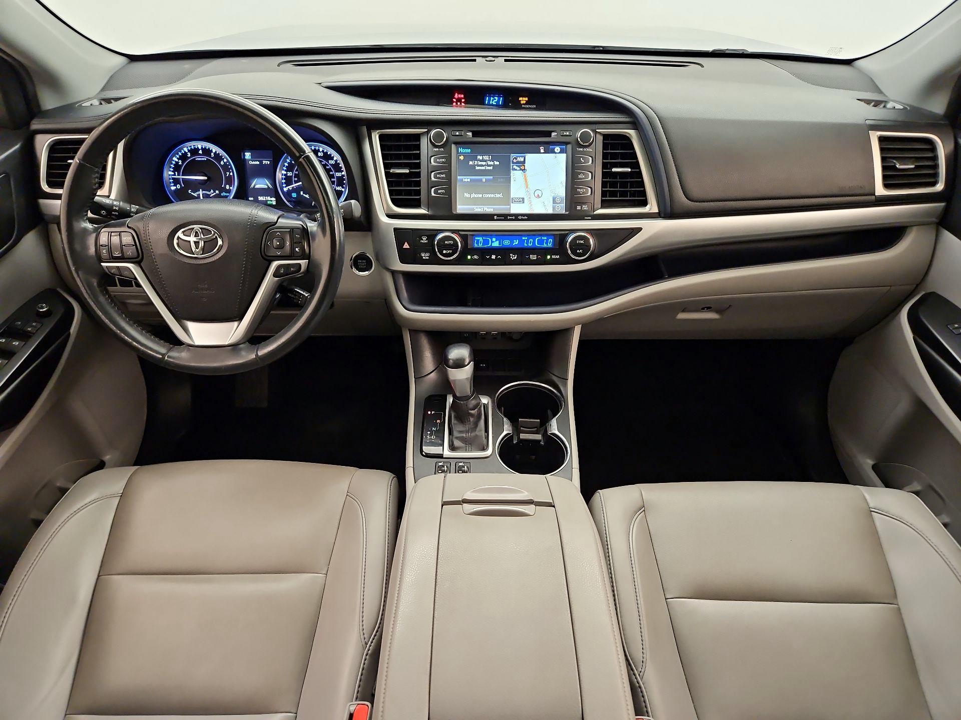 Thumbnail: 2019 Toyota Highlander - 9