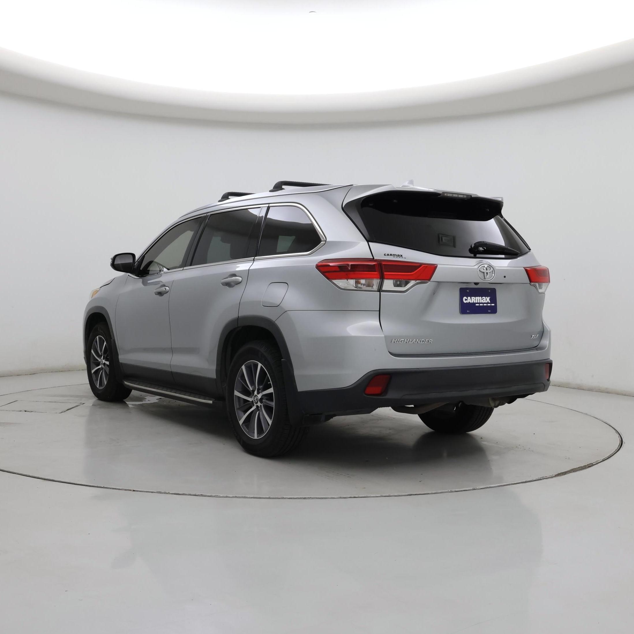 Thumbnail: 2019 Toyota Highlander - 2