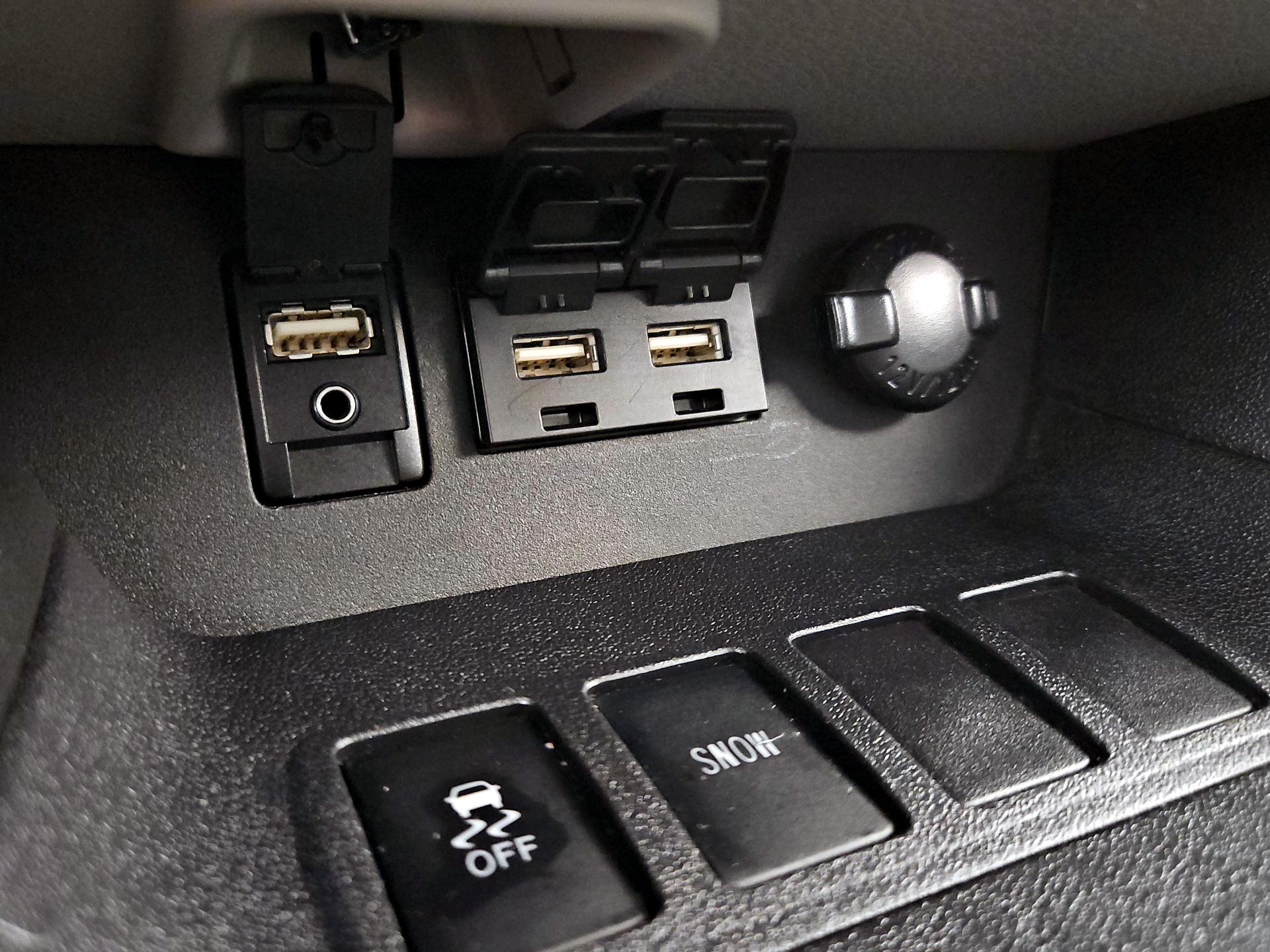 Thumbnail: 2019 Toyota Highlander - 19