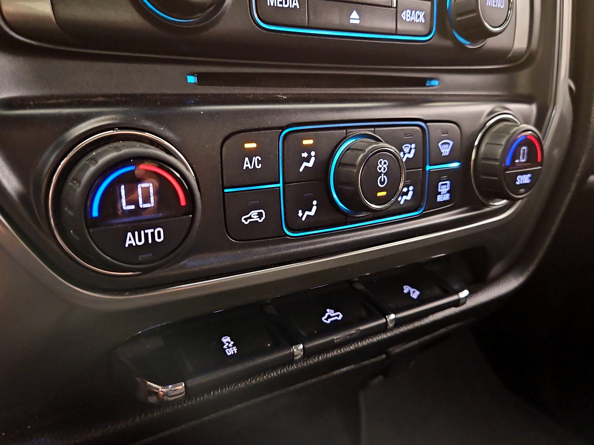 Thumbnail: 2018 Chevrolet Silverado 1500 - 16