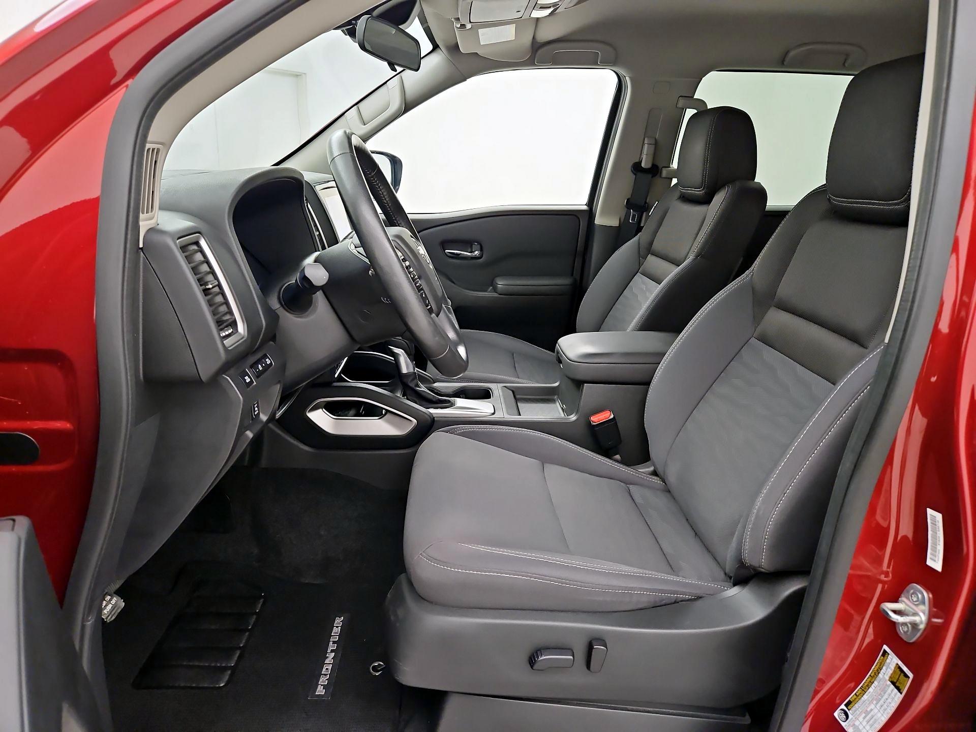 Thumbnail: 2022 Nissan Frontier - 11