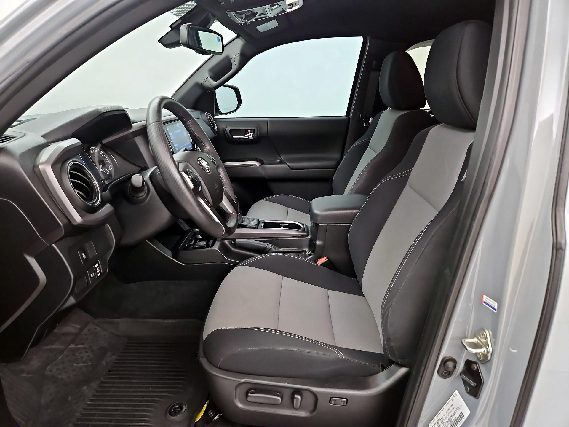 Thumbnail: 2021 Toyota Tacoma - 11