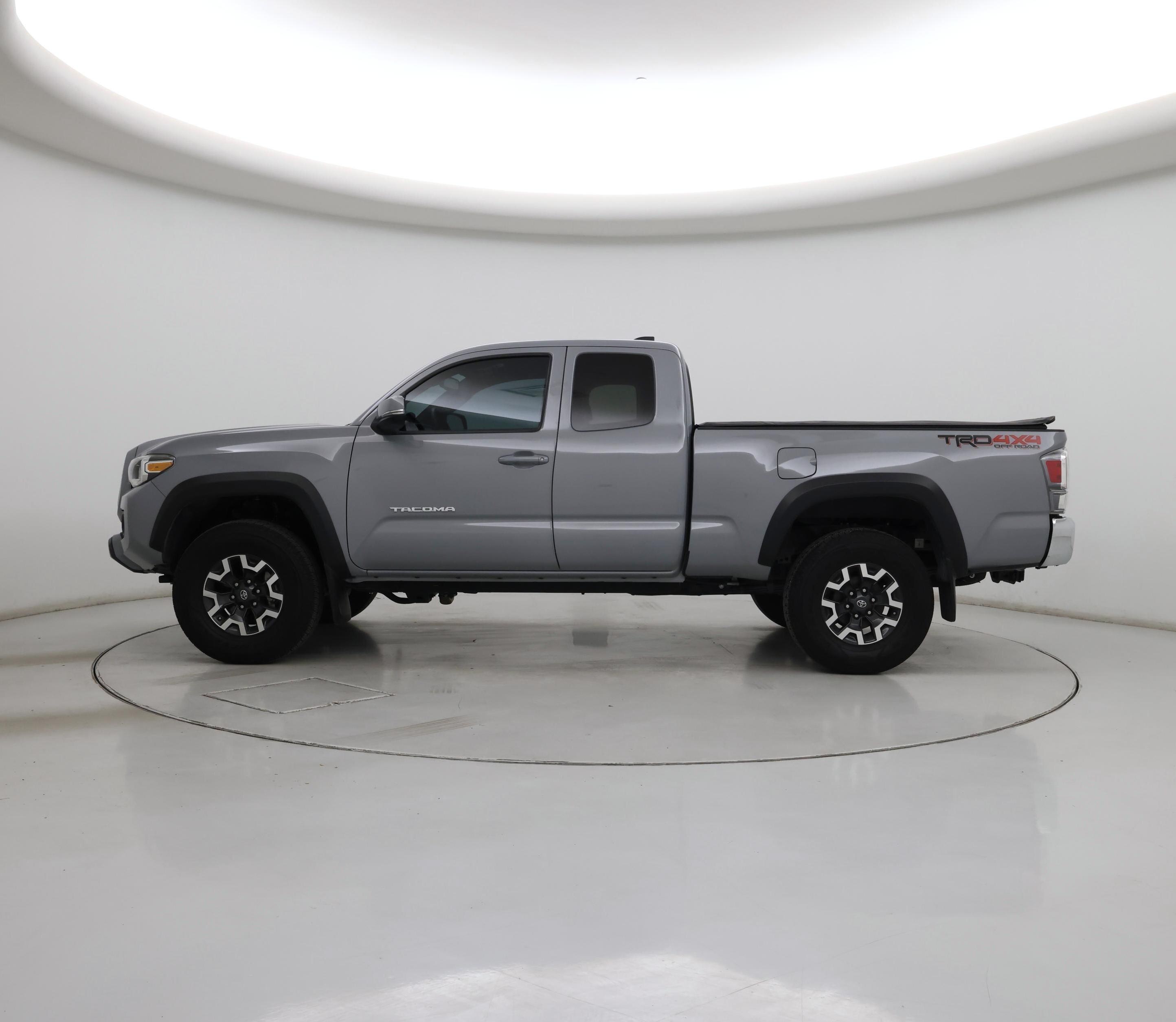 Thumbnail: 2021 Toyota Tacoma - 3
