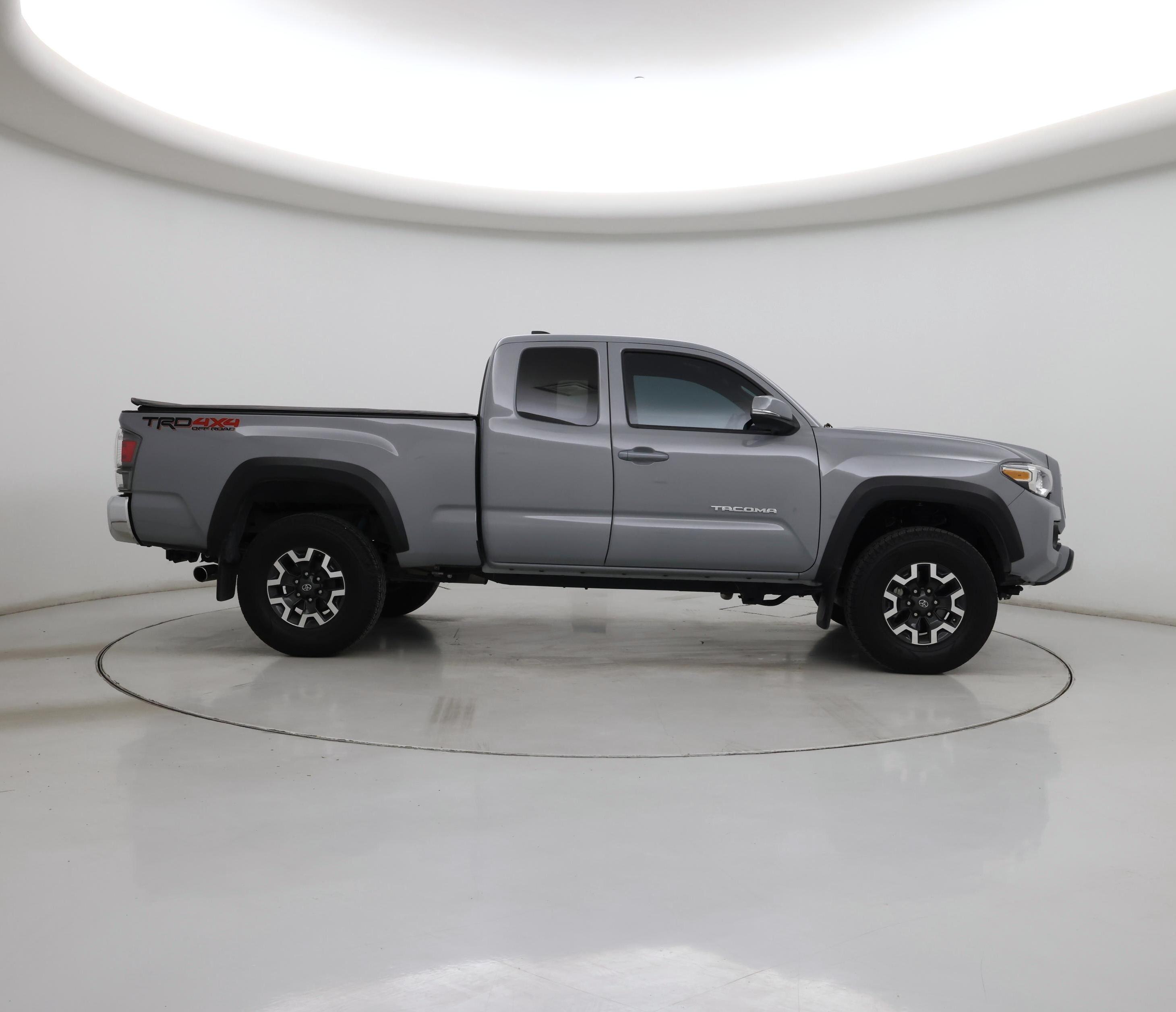 Thumbnail: 2021 Toyota Tacoma - 7