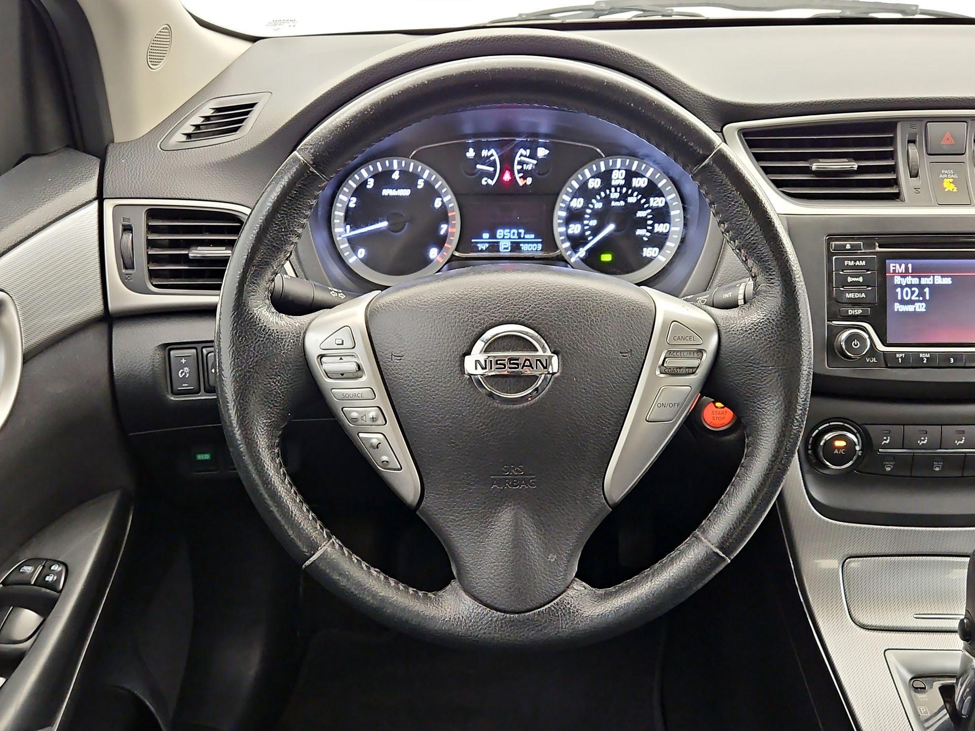 Thumbnail: 2015 Nissan Sentra - 10