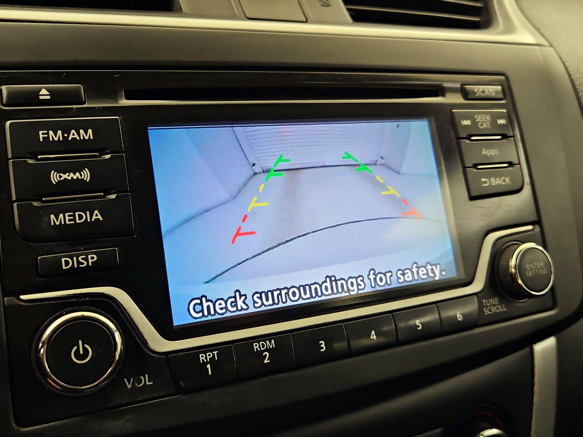 Thumbnail: 2015 Nissan Sentra - 14