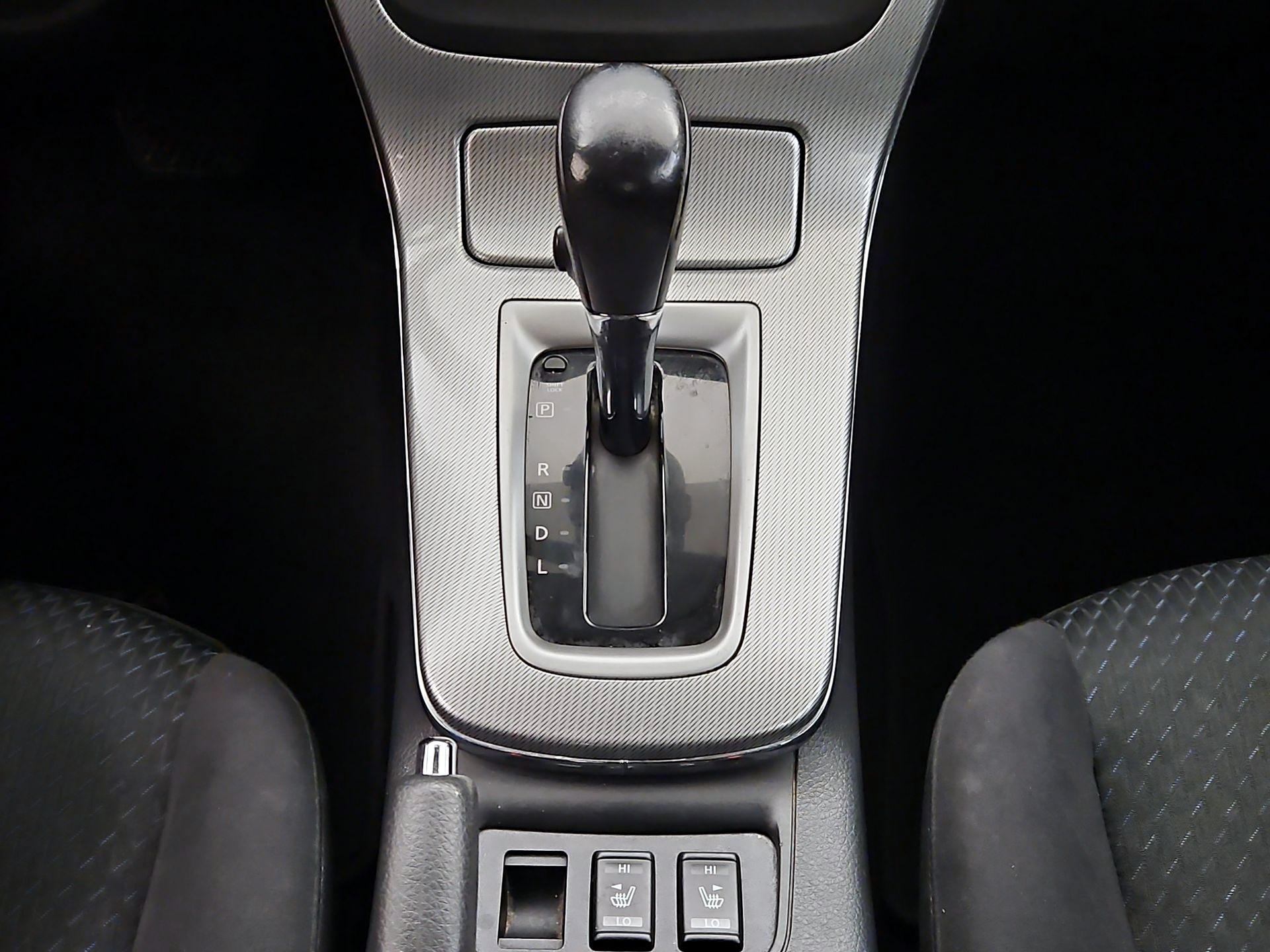 Thumbnail: 2015 Nissan Sentra - 17