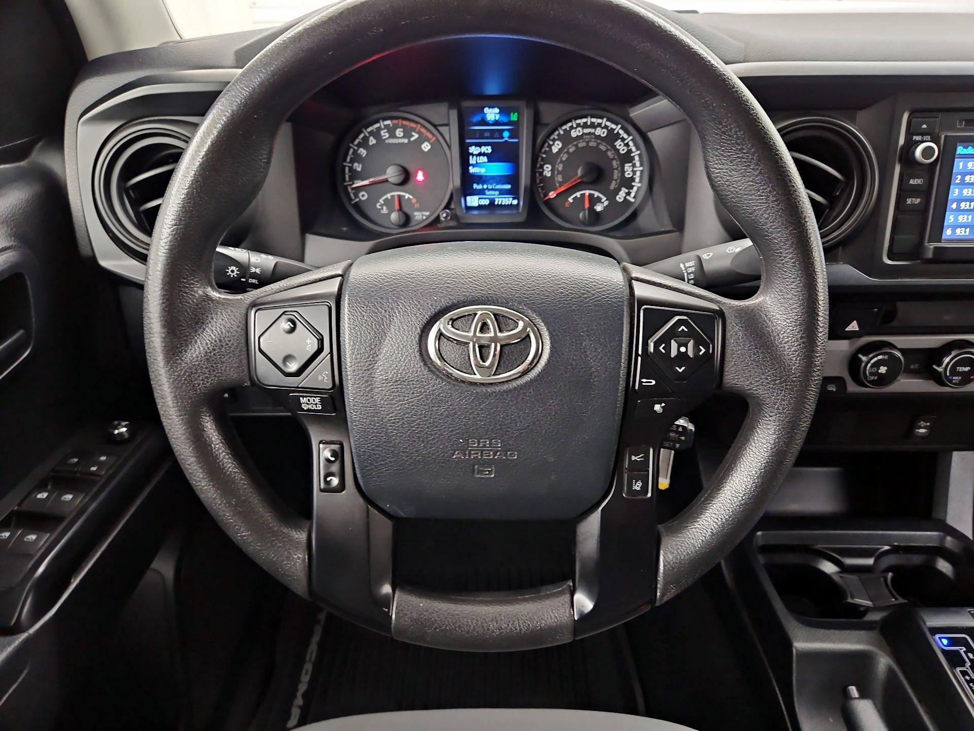 Thumbnail: 2018 Toyota Tacoma - 10