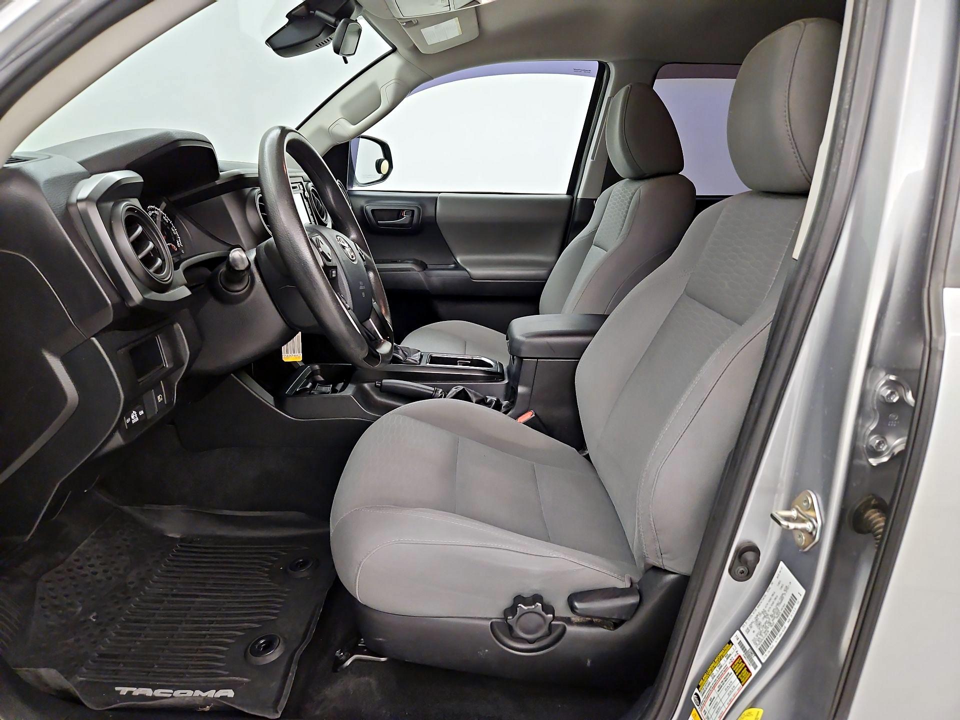 Thumbnail: 2018 Toyota Tacoma - 11