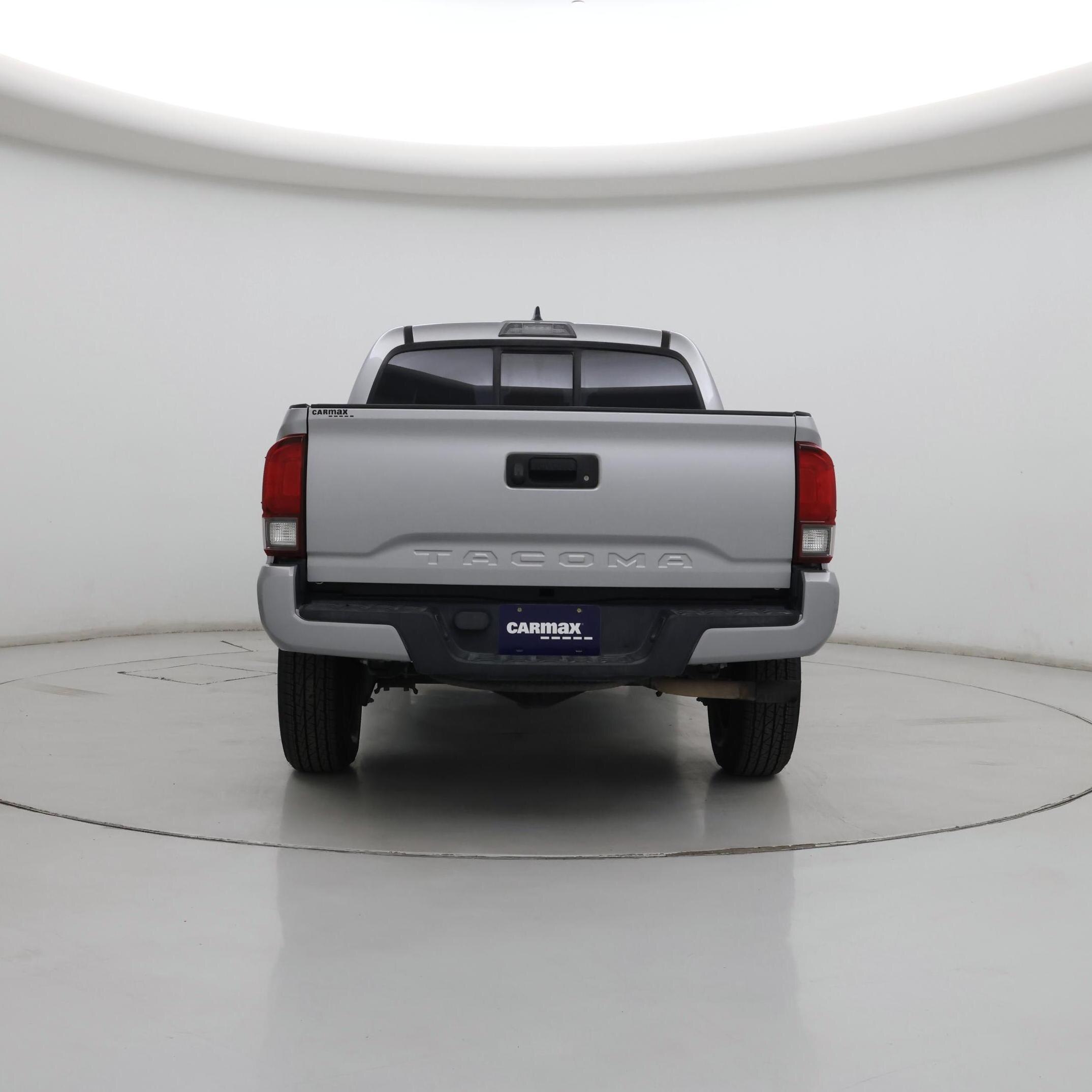 Thumbnail: 2018 Toyota Tacoma - 6