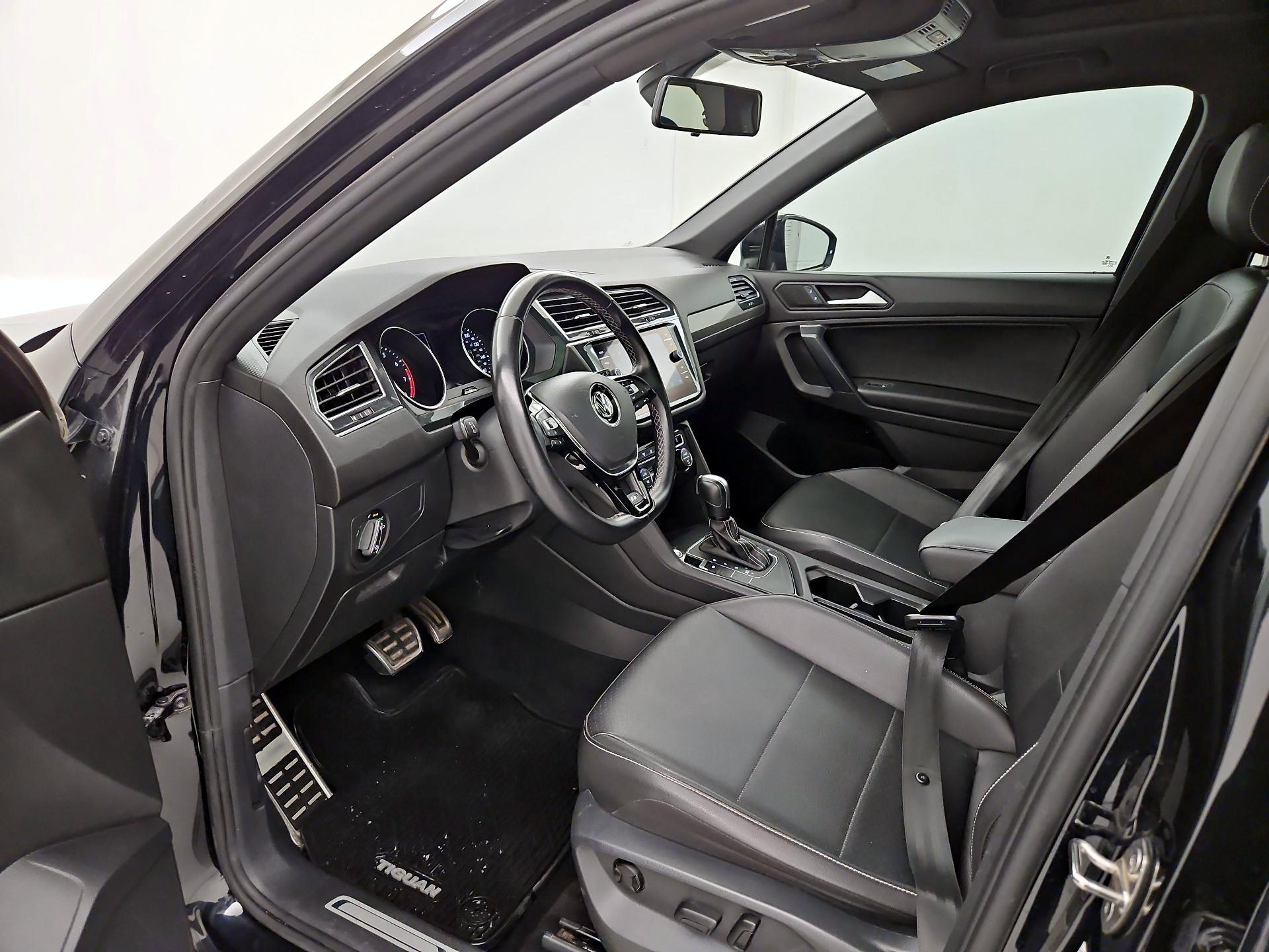 Thumbnail: 2021 Volkswagen Tiguan - 11