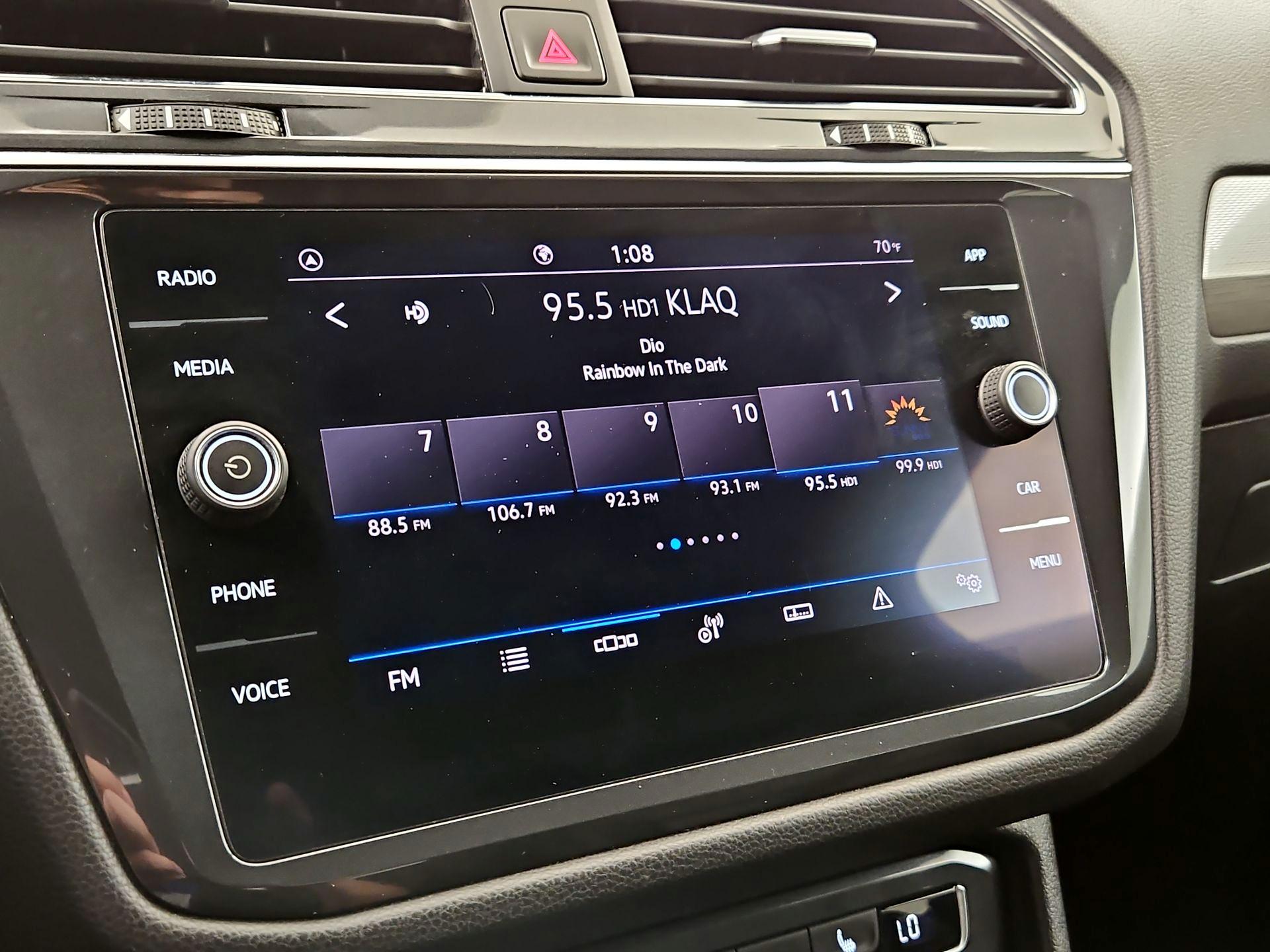 Thumbnail: 2021 Volkswagen Tiguan - 15