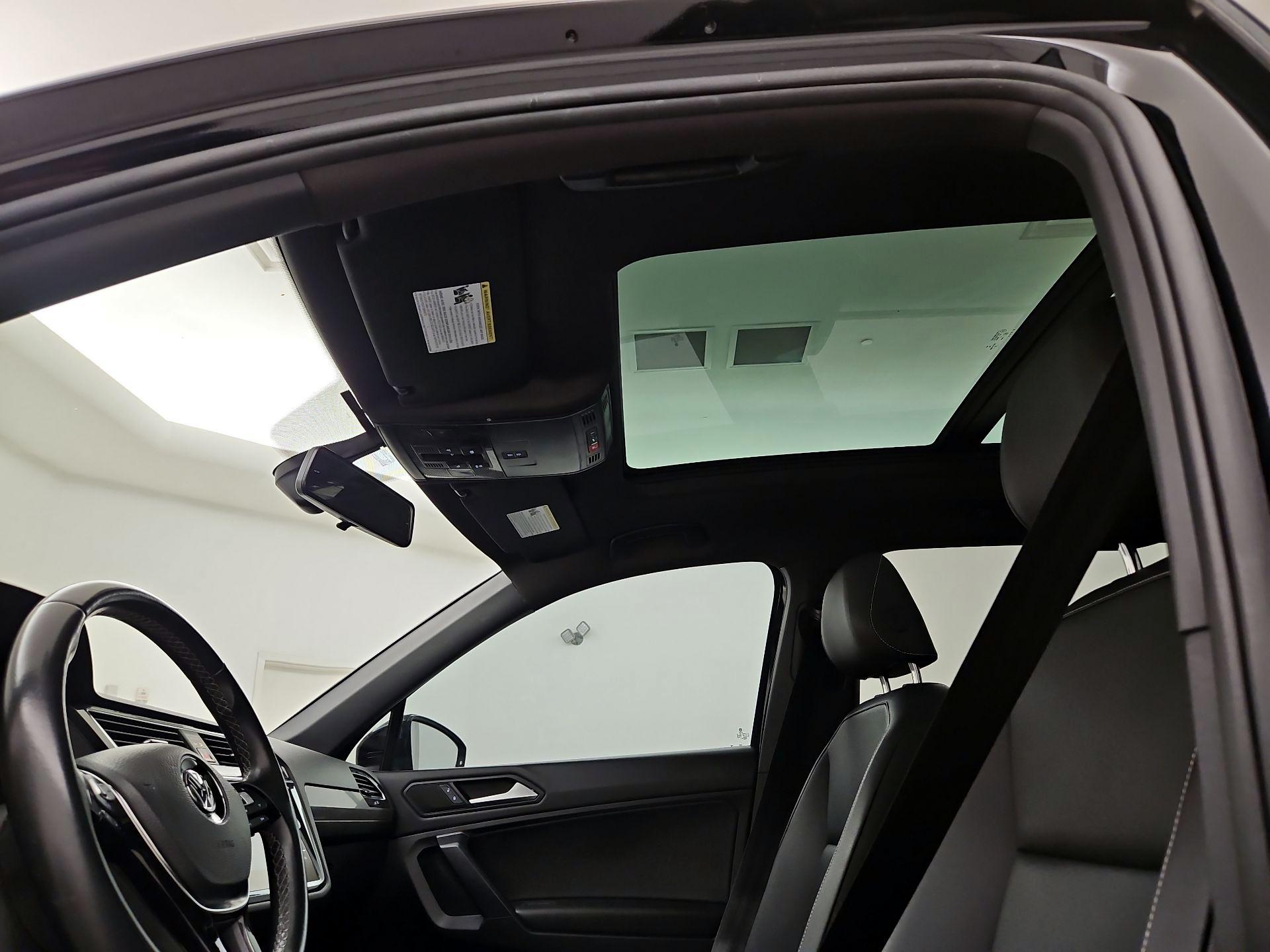 Thumbnail: 2021 Volkswagen Tiguan - 19