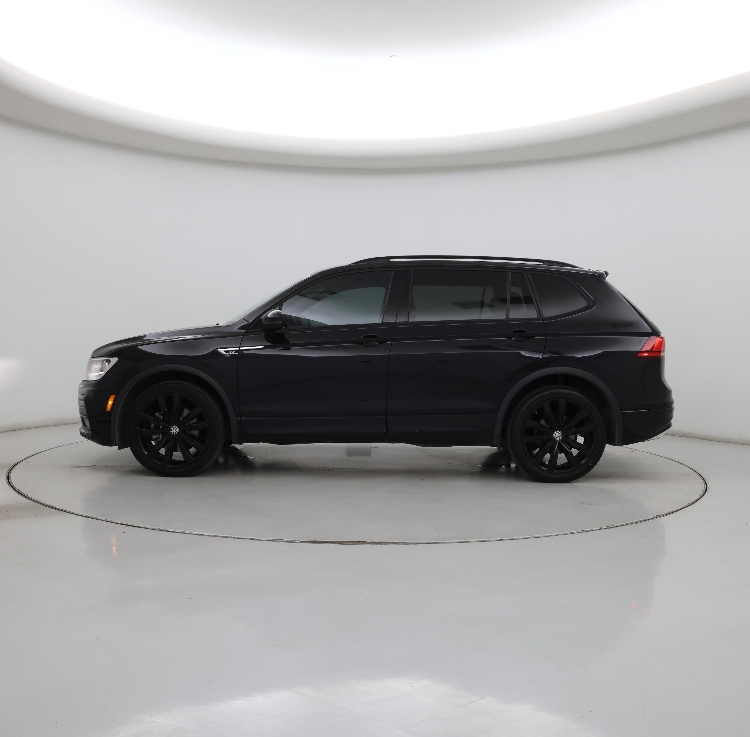 Thumbnail: 2021 Volkswagen Tiguan - 3