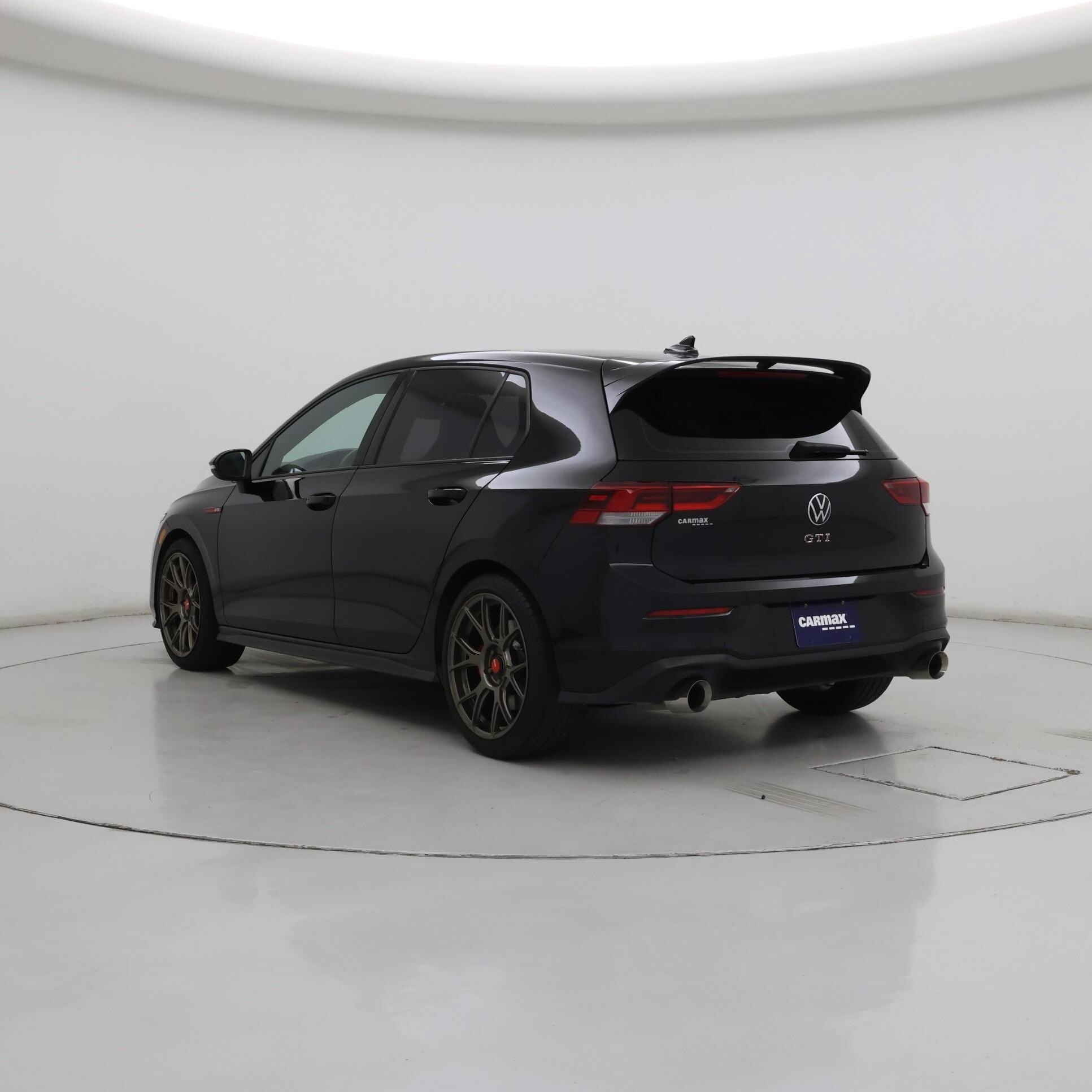Thumbnail: 2022 Volkswagen Golf - 2