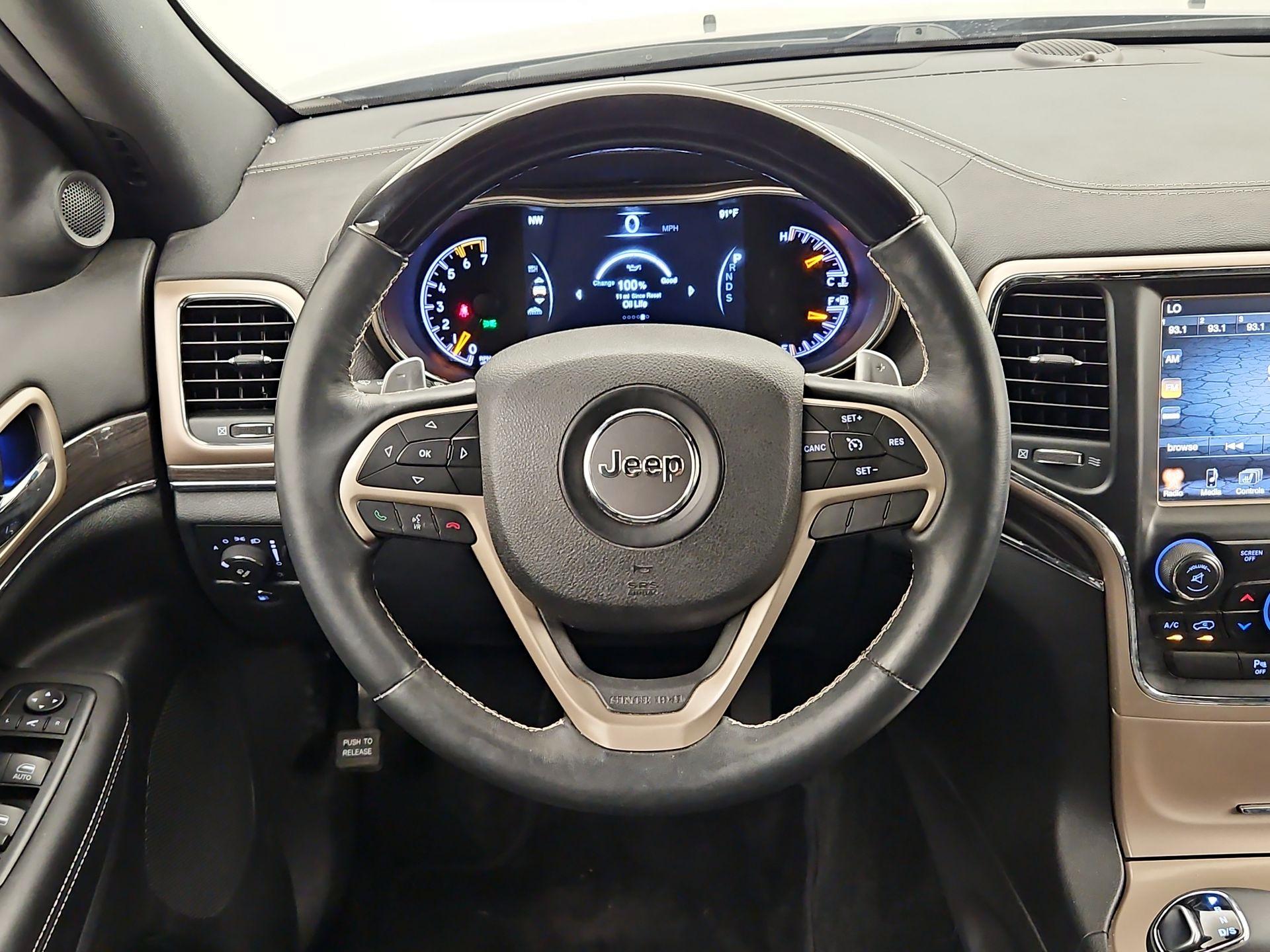 Thumbnail: 2015 Jeep Grand Cherokee - 10