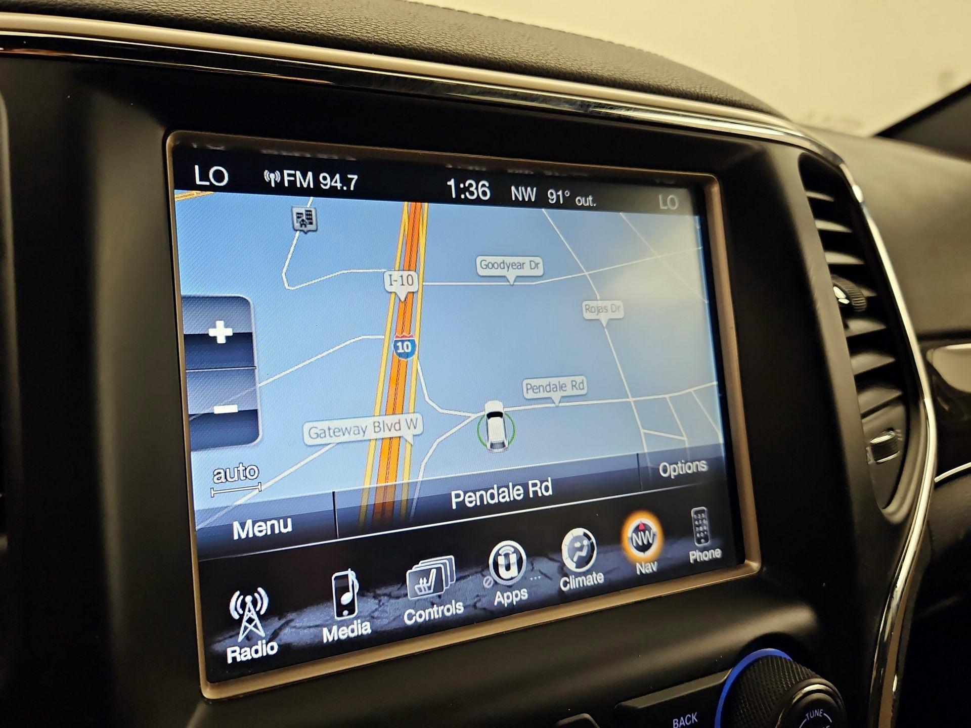 Thumbnail: 2015 Jeep Grand Cherokee - 14