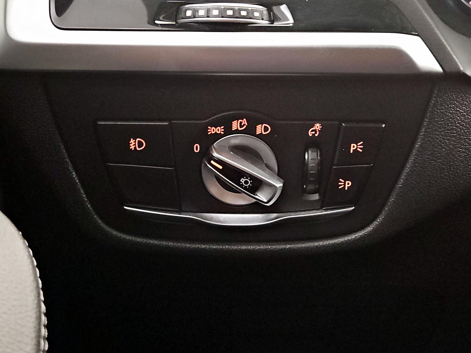 Thumbnail: 2019 BMW X3 - 13