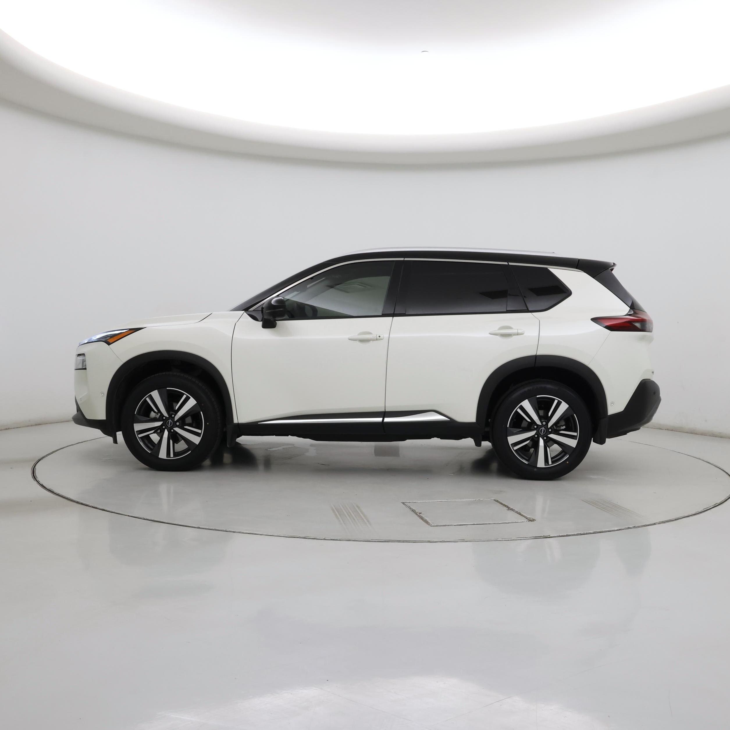 Thumbnail: 2023 Nissan Rogue - 3