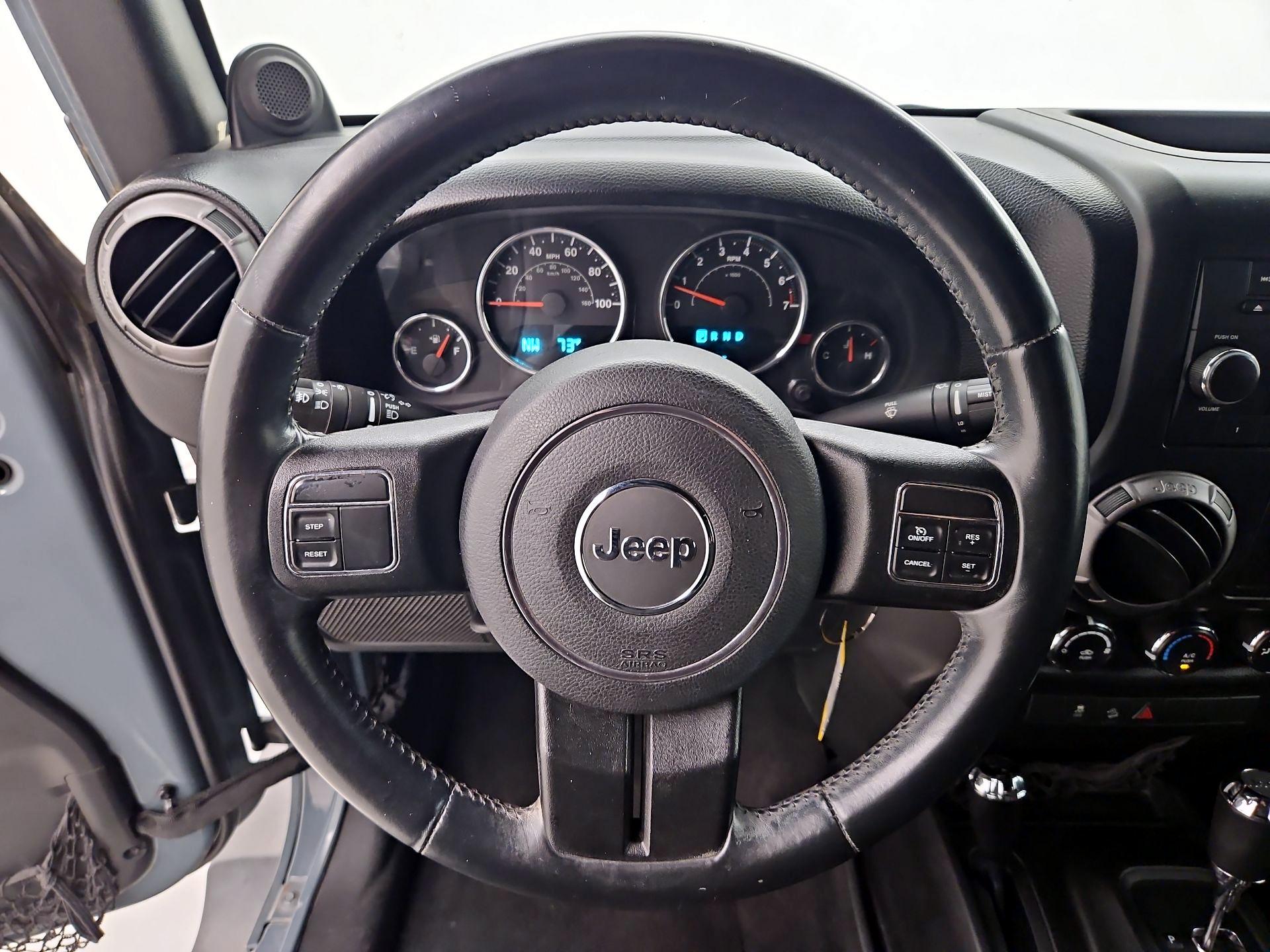 Thumbnail: 2014 Jeep Wrangler - 10